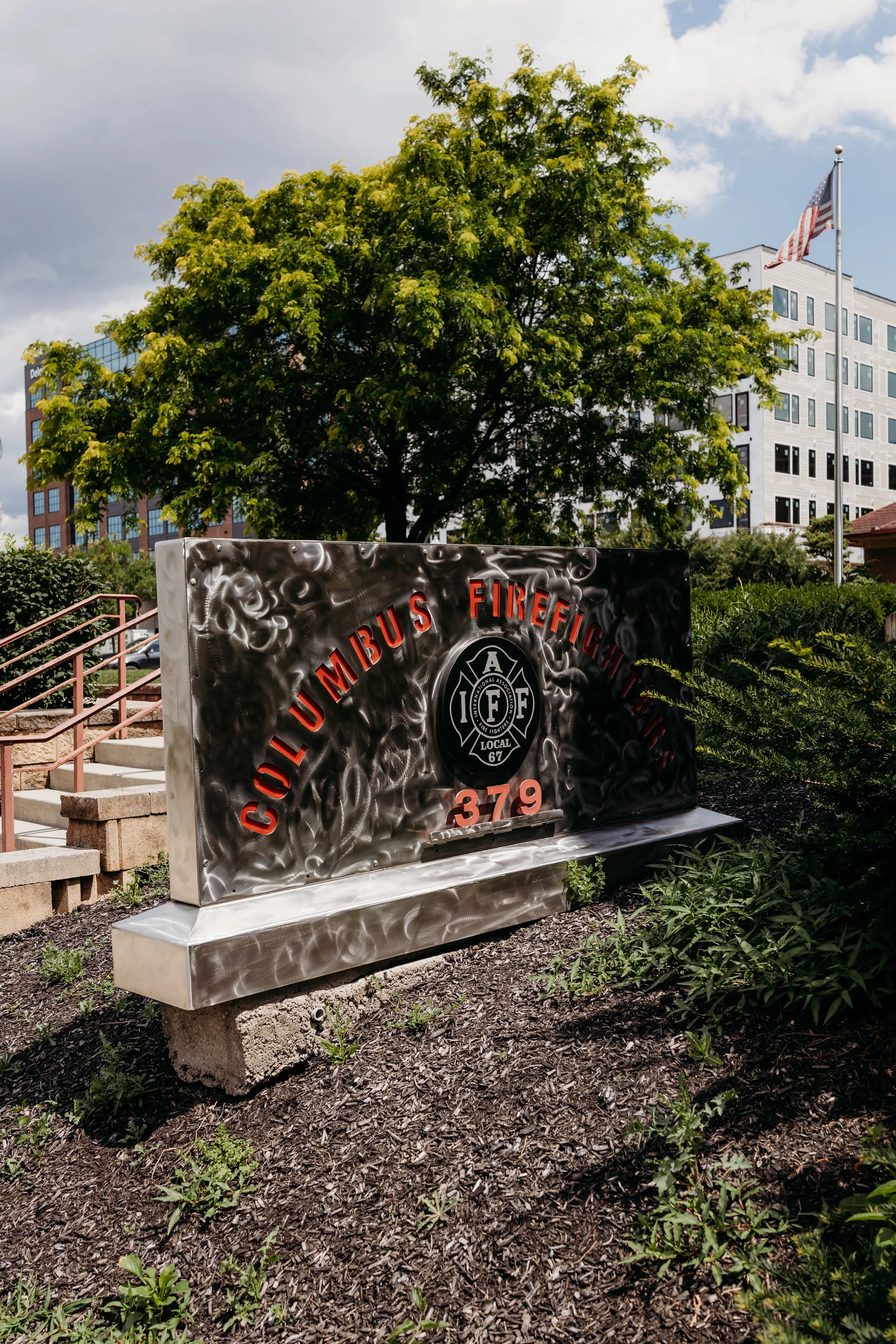 ohdeercollective-ohio-engagement-wedding-photographer-station67-38.jpg