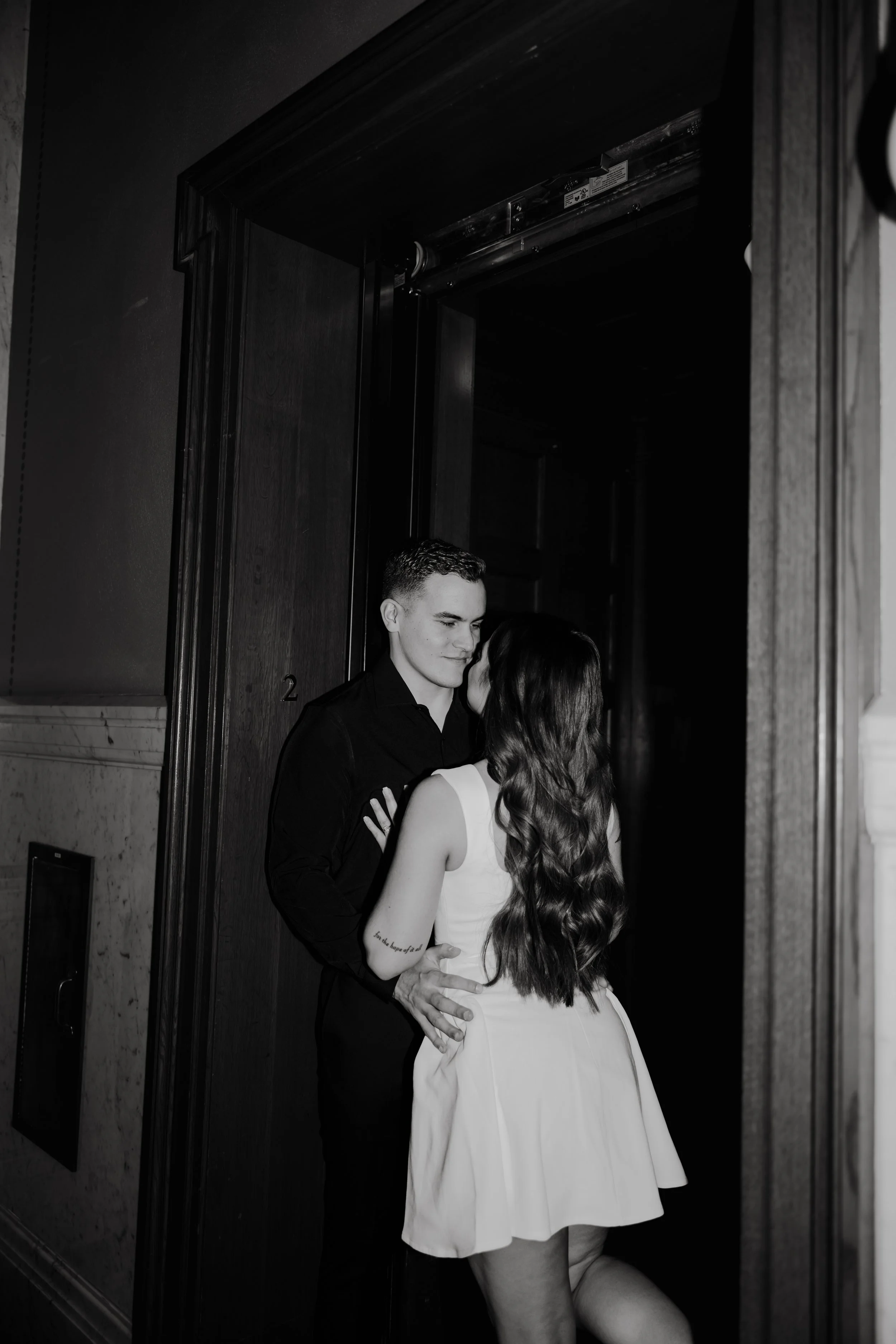 ohdeercollective-ohio-statehouse-wedding-photographer-103.jpg