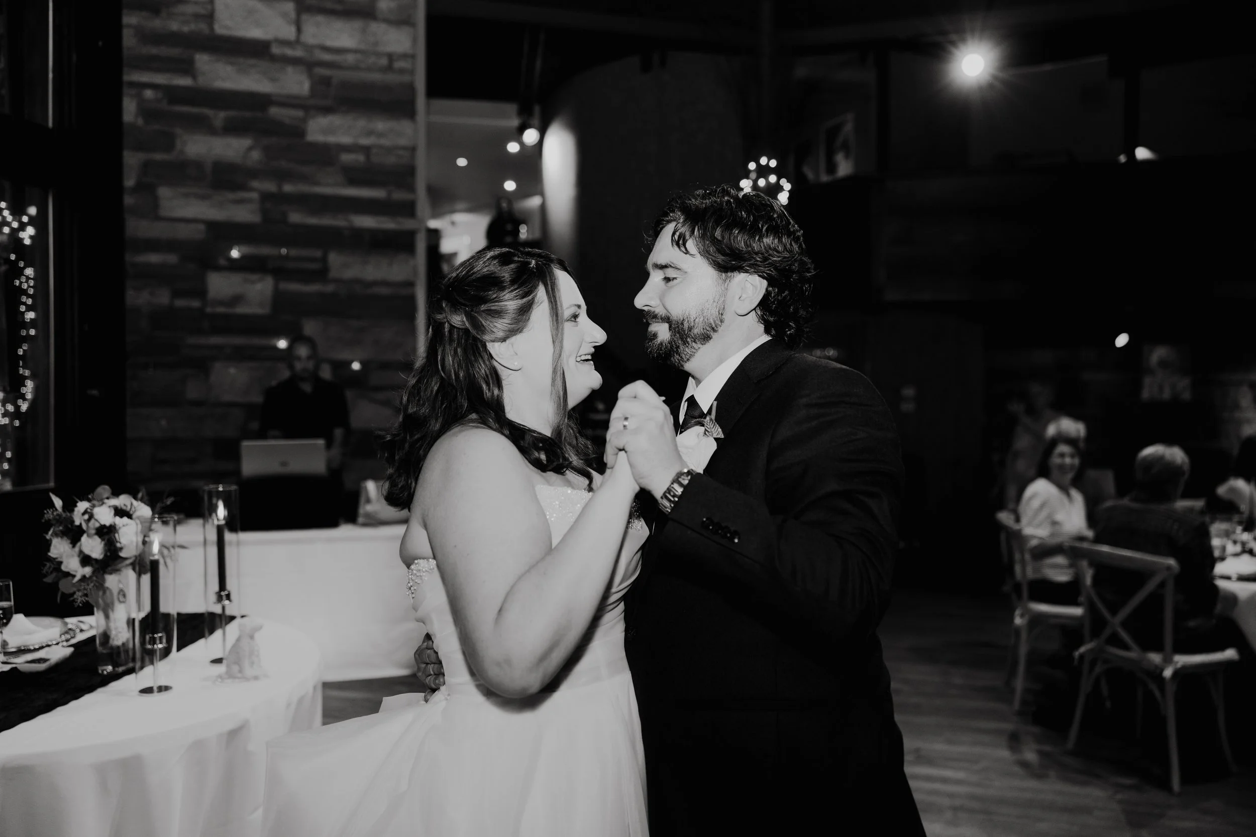 ohdeercollective-ohio-engagement-wedding-maternity-photographer-hyehold-pittsburg-32.jpg