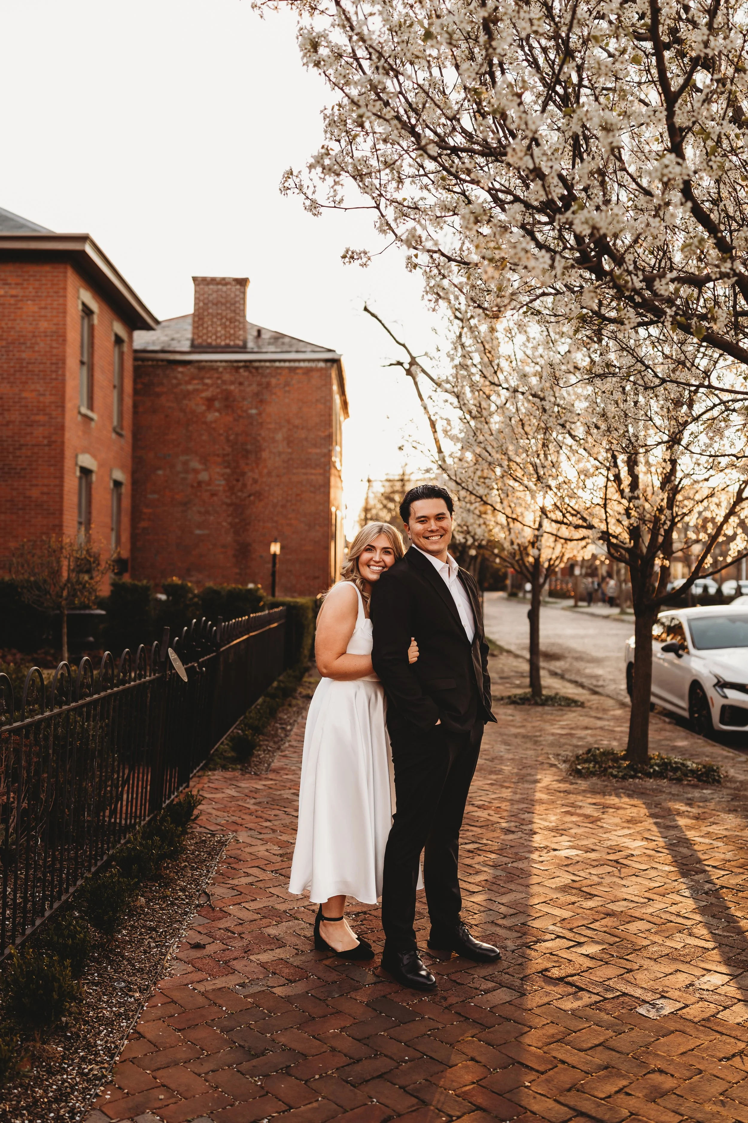 ohdeercollective-ohio-engagement-schiller-park-german-village-wedding-photographer-78.jpg