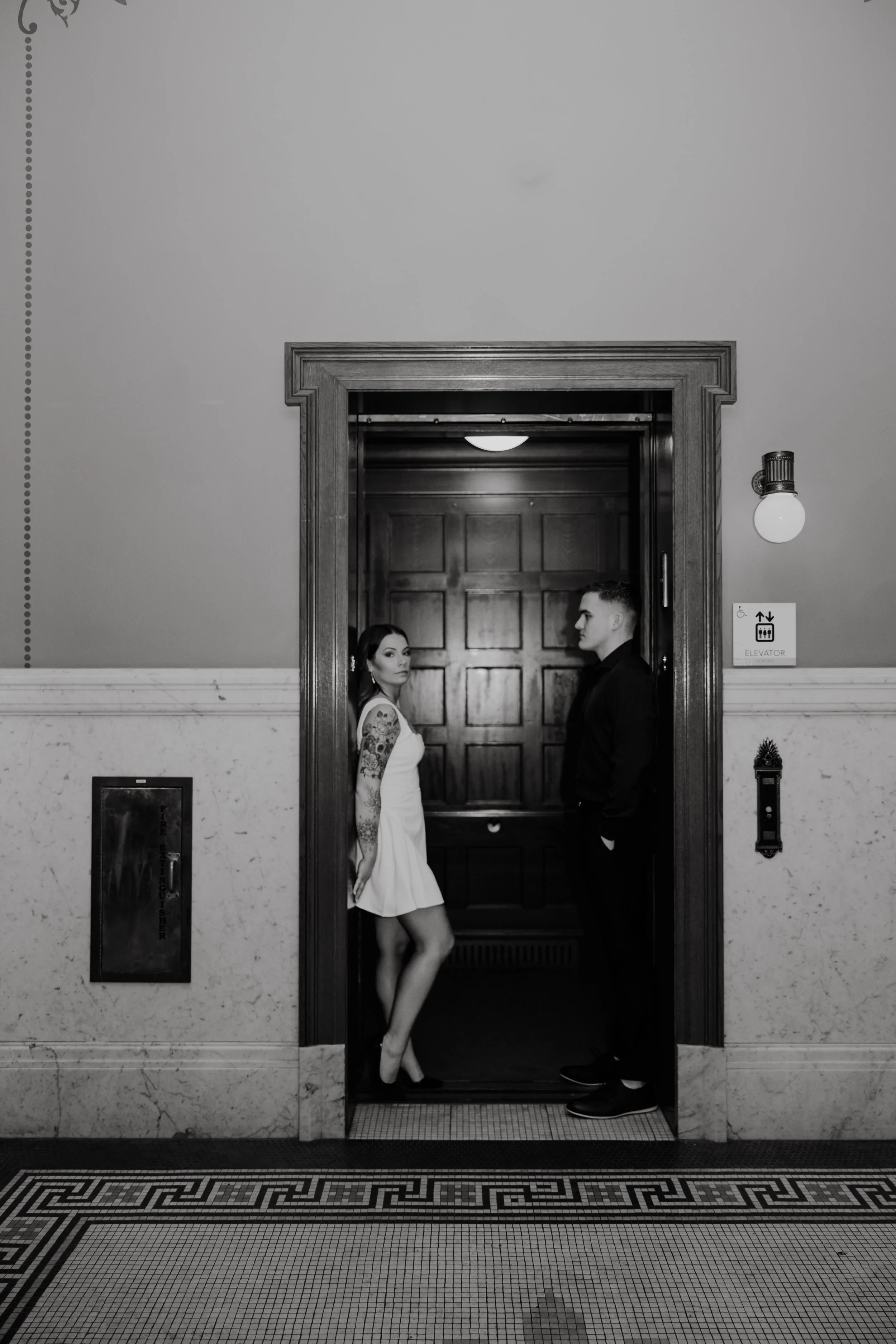 ohdeercollective-ohio-statehouse-wedding-photographer-96.jpg
