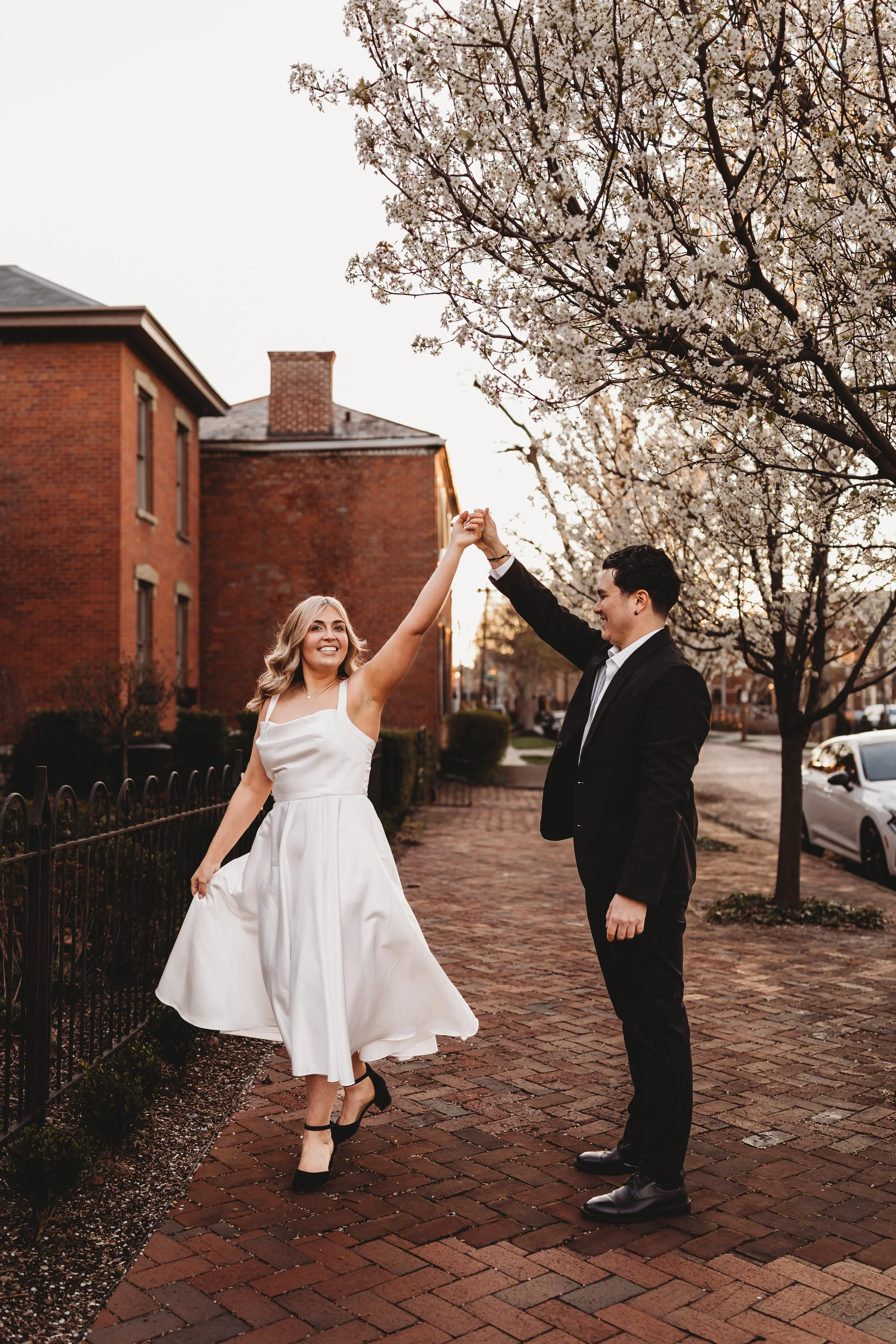 ohdeercollective-ohio-engagement-schiller-park-german-village-wedding-photographer-101.jpg