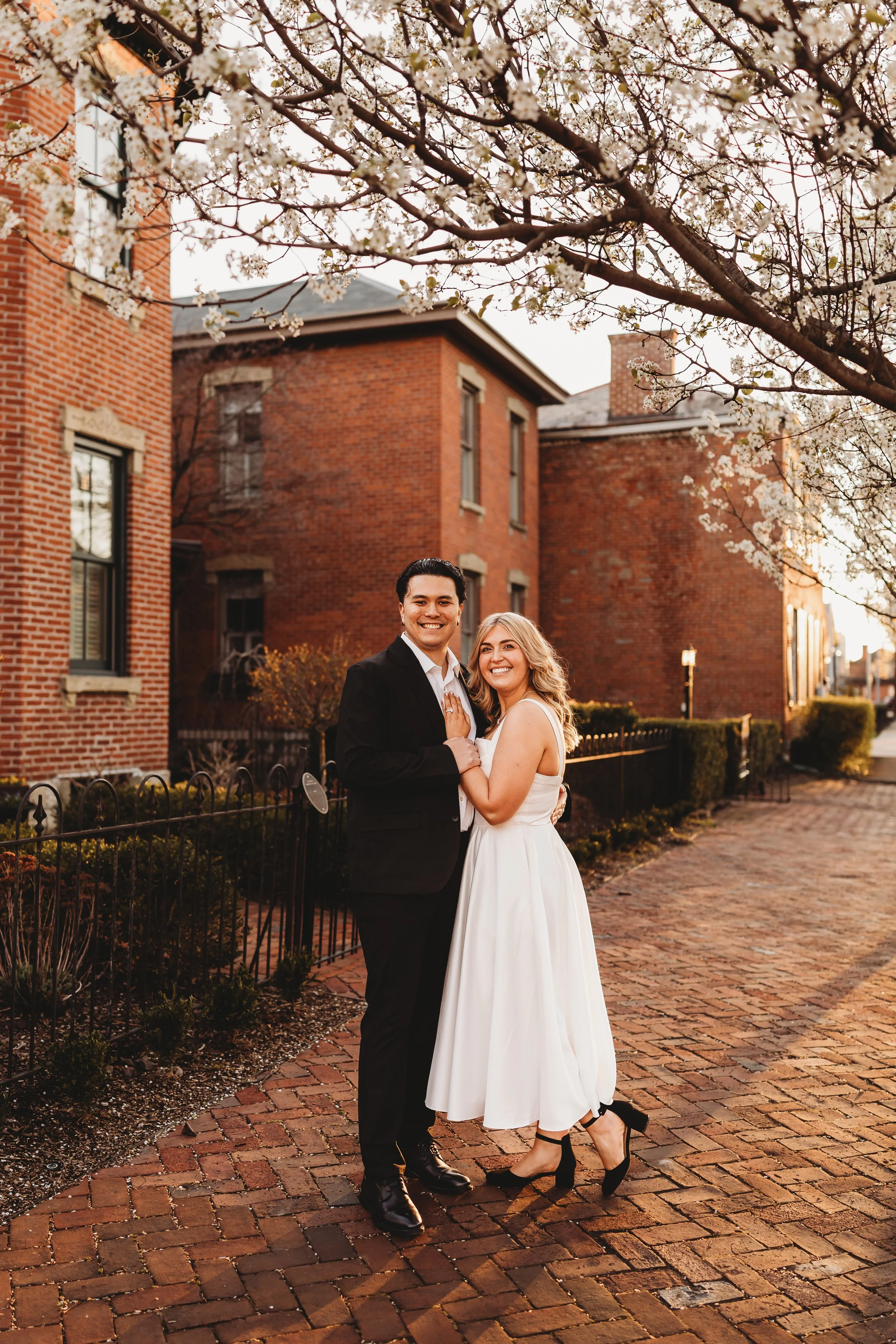 ohdeercollective-ohio-engagement-schiller-park-german-village-wedding-photographer-44.jpg