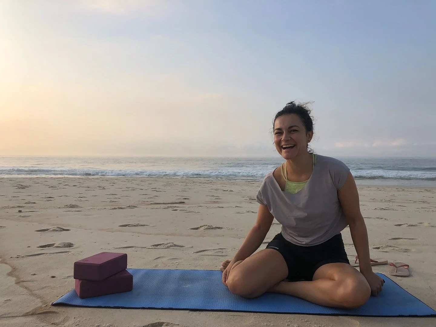 Feliz ano novo ✨ bonne ann&eacute;e &agrave; tous!! Happy new year everyone 🤍

(en fran&ccedil;ais ci dessous🇫🇷, English in comments🇬🇧)

🇧🇷Desejo tudo de bom para este novo ano ☺️ e, acima de tudo, muita sa&uacute;de para voc&ecirc;, sua famil