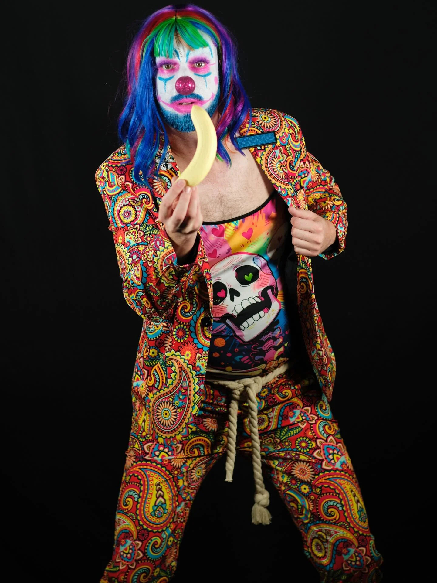 Thanks @kimberbatman666 for the quick photo session! Needed some good promo shots for a while, and preparing for the Monster House finale was the push i needed. Had a great time clowning around