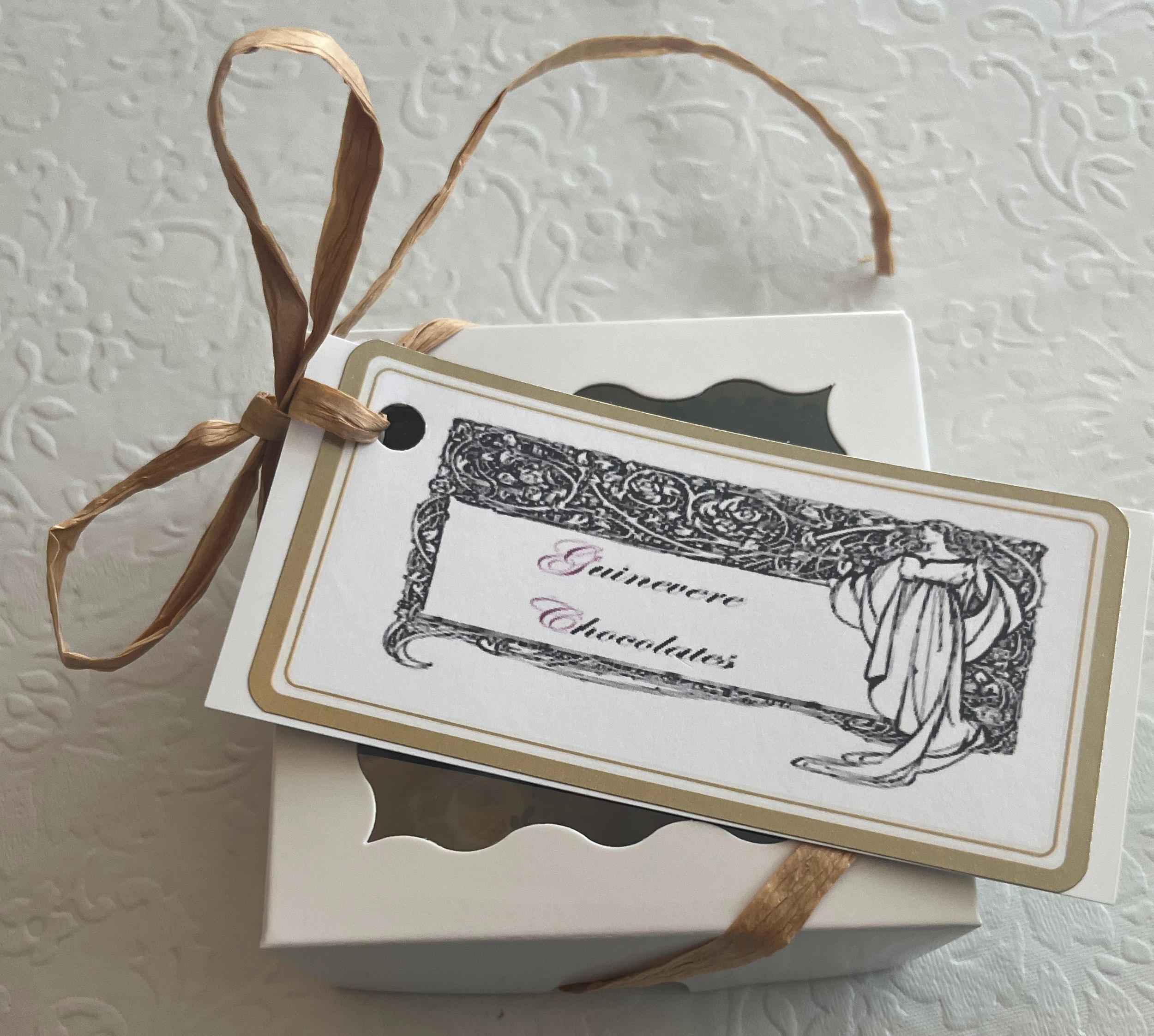 Guinevere Chocolates Logo