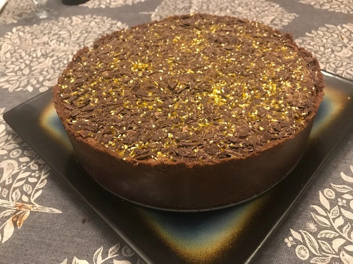 Gold and Chocolate Flake Topped Cheesecake