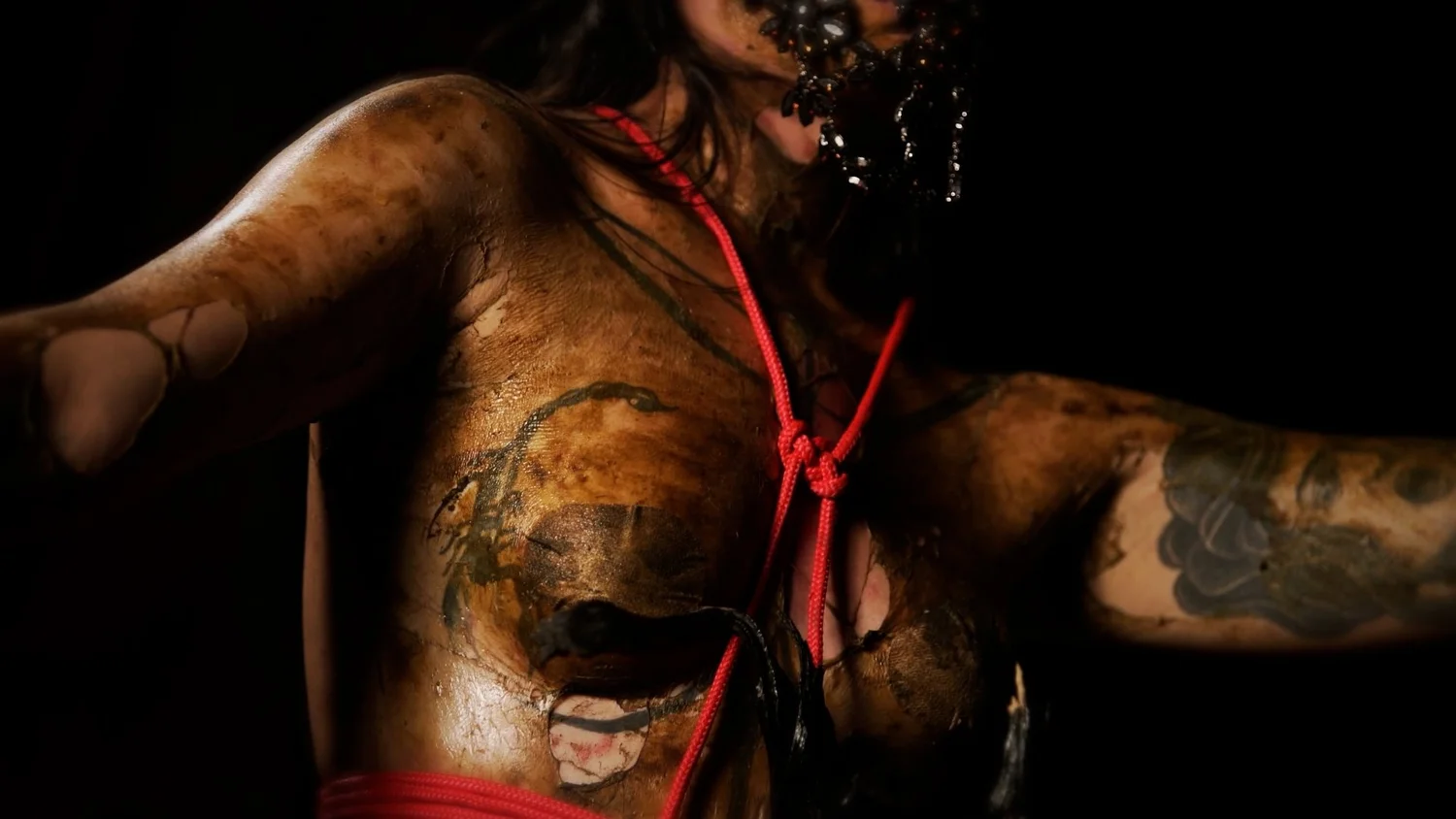Symbiogenesis — Fungi Shibari performance, mycelial bodies — shibari performance by MAVRA (Luiza Jesus do Prado), photo 29