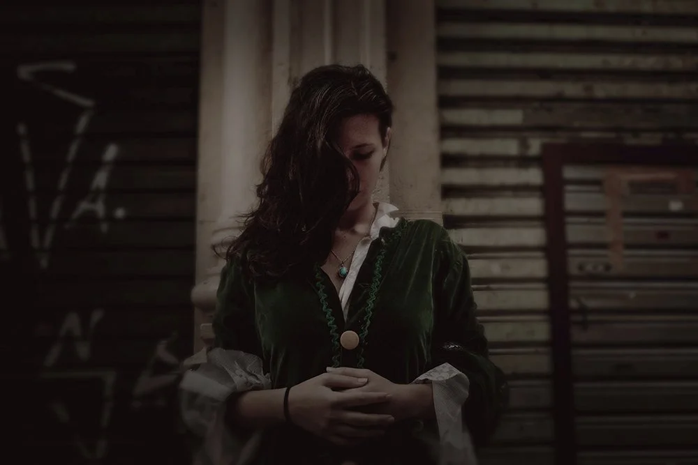 contemplativa luiza prado (1).jpg