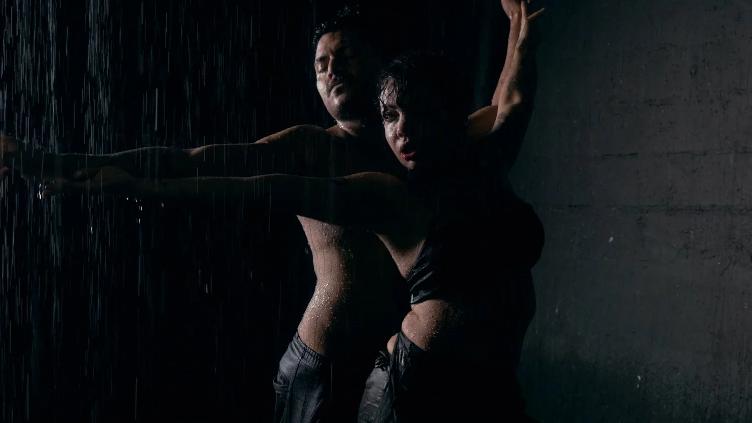 Entities — Ogum & Oya Ritual duo, steel and wind — ritual performance by MAVRA (Luiza Jesus do Prado), photo 6