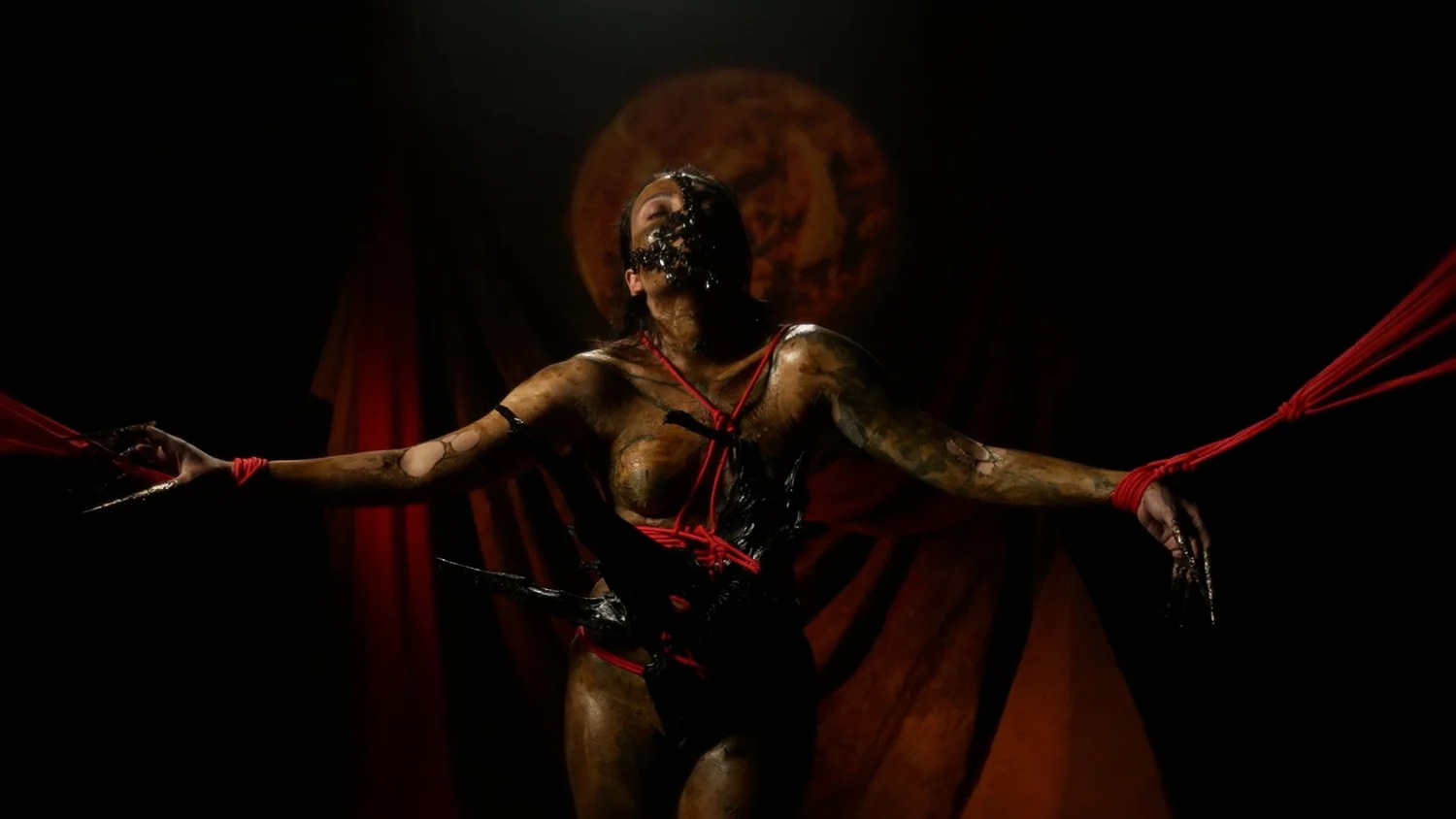 Symbiogenesis — Fungi Shibari performance, mycelial bodies — shibari performance by MAVRA (Luiza Jesus do Prado), photo 14