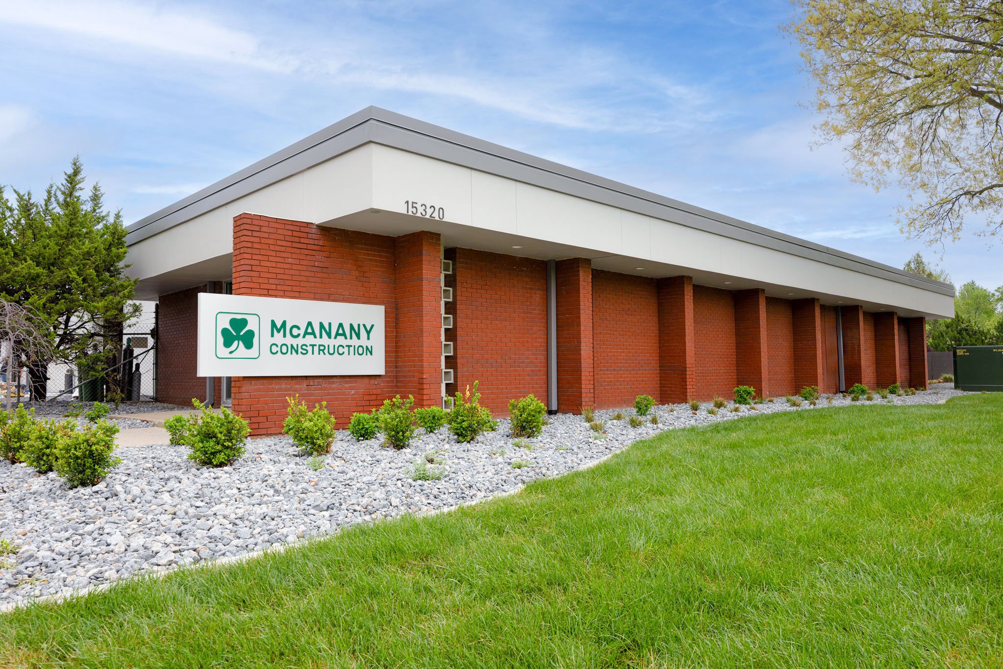McAnanyLR03.jpg