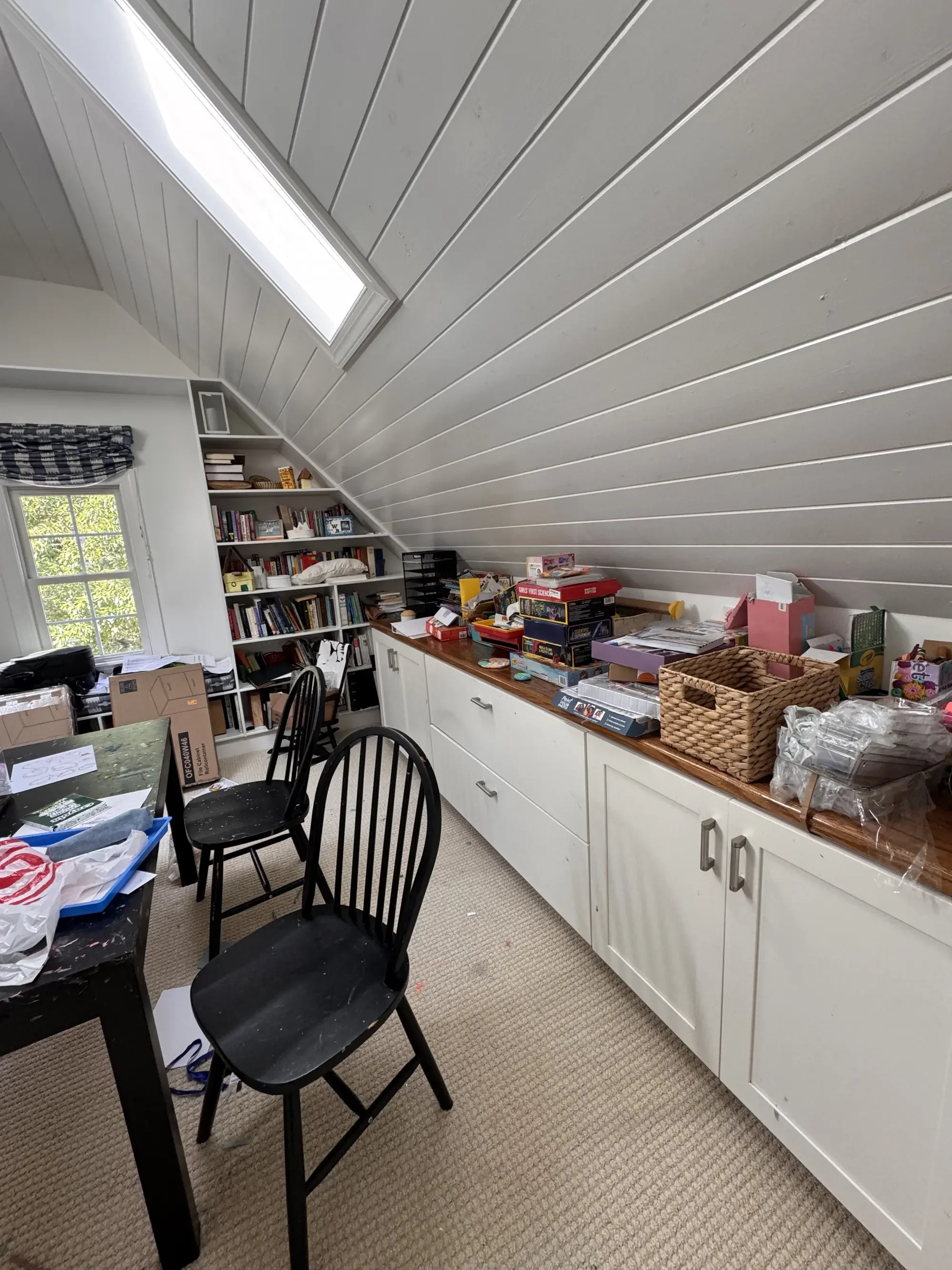Crafts Room - Before