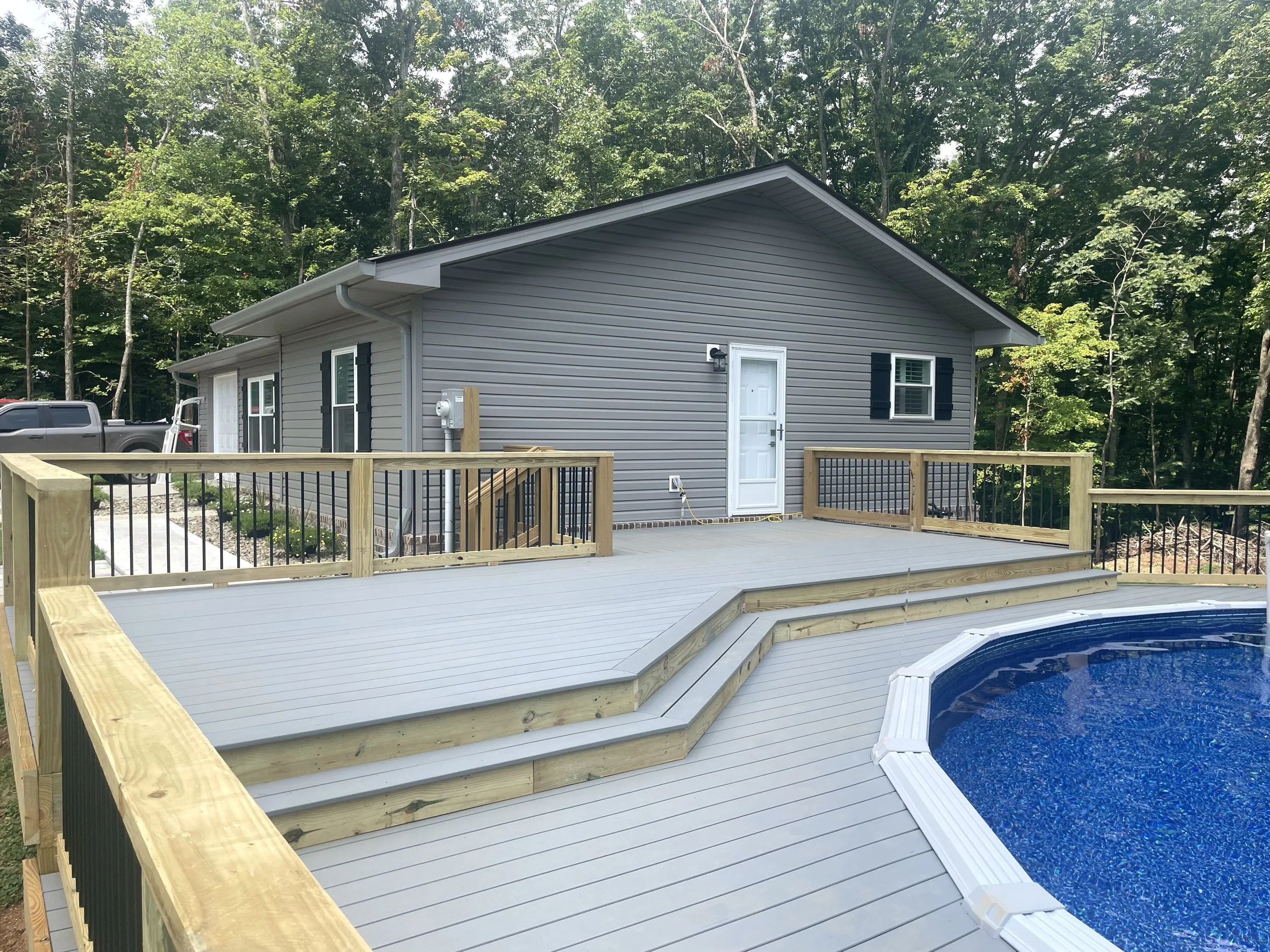 Above ground pool deck