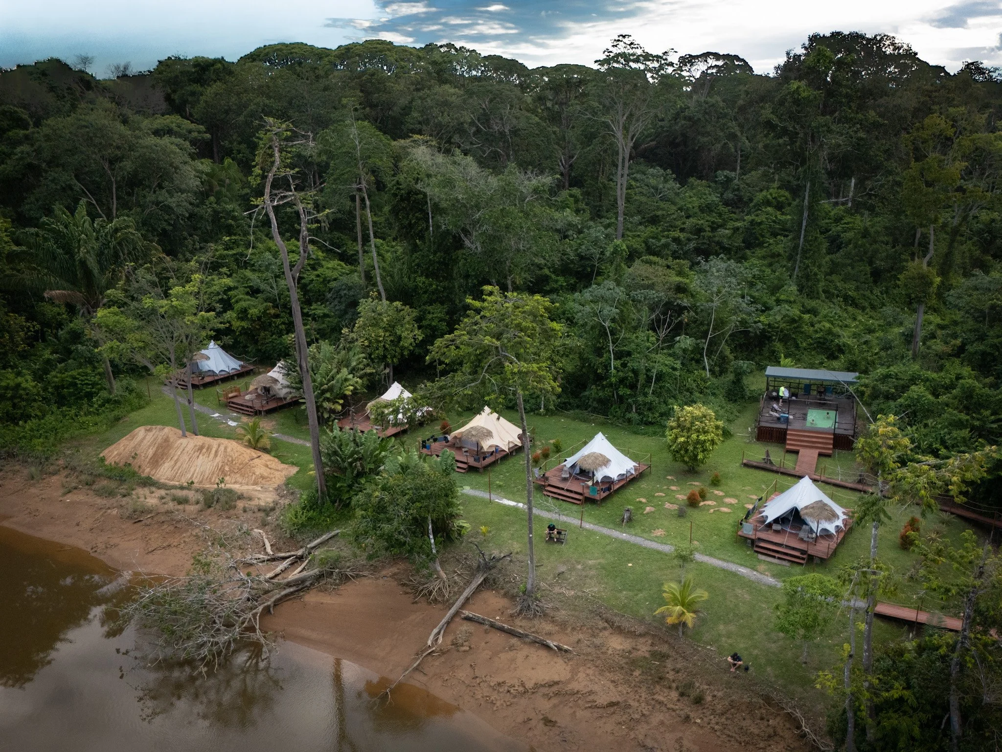 Seliba Riverside Camp