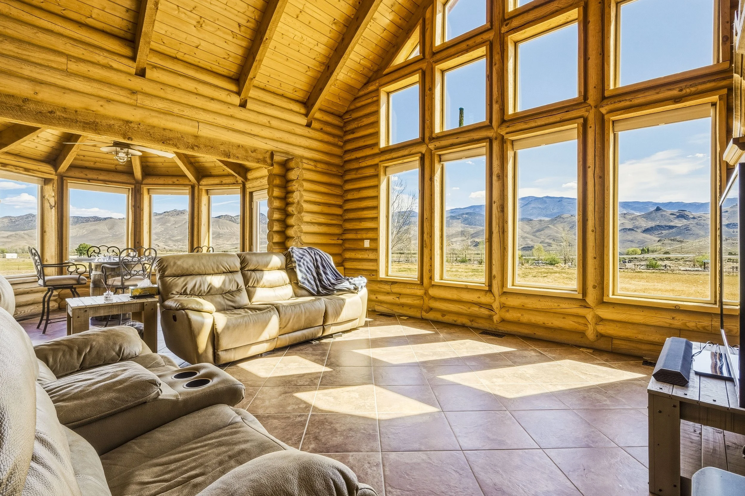 120_UTAH_01-MAINHOUSE-30.JPG