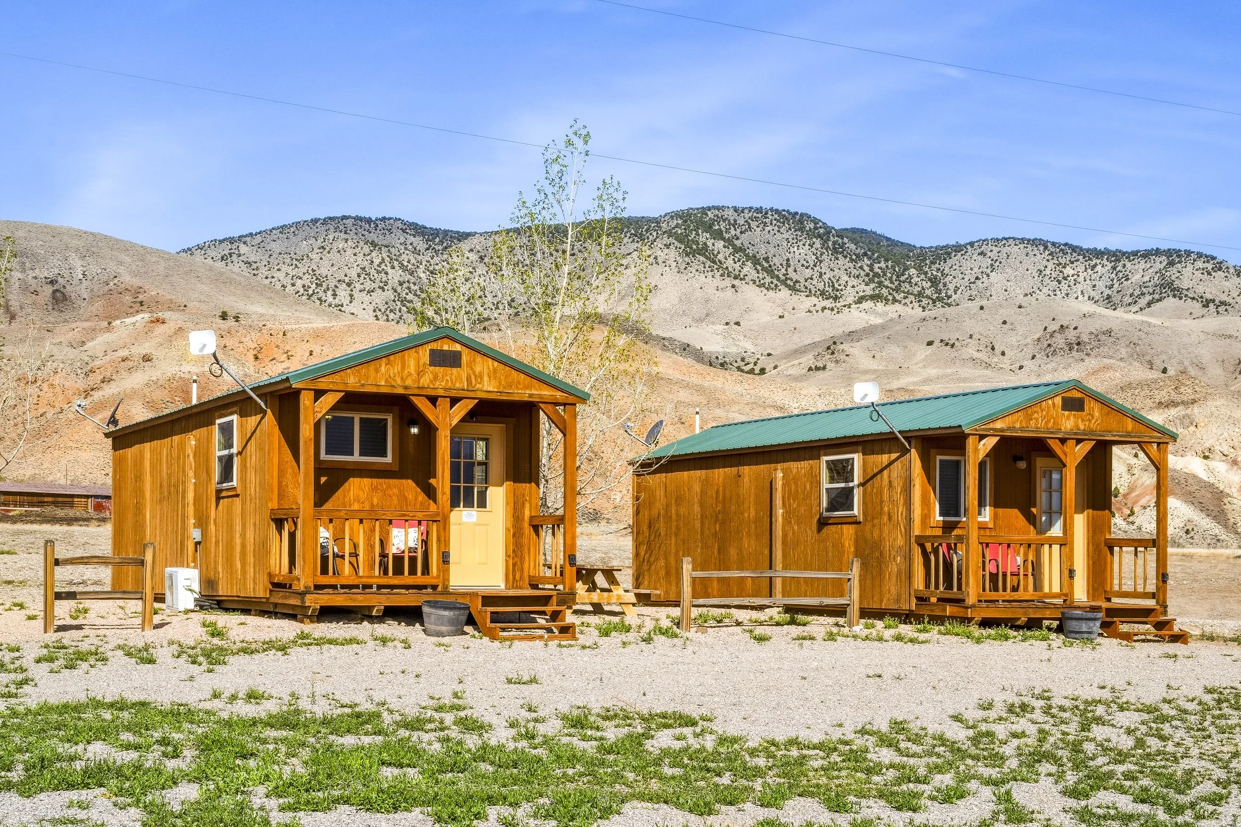 120_UTAH_01-CABIN_01-1.JPG