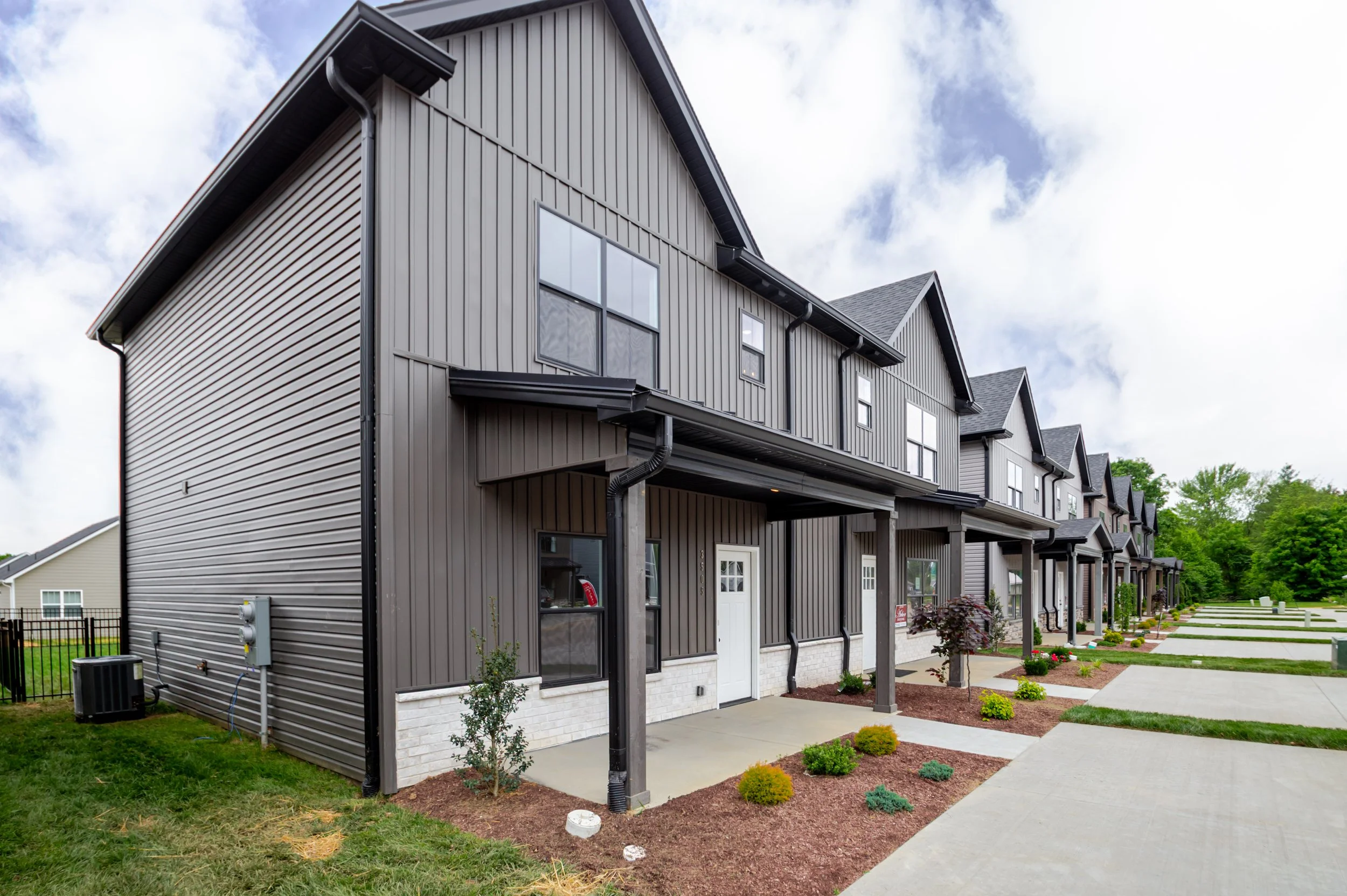 3505 Arbor Crossing Way-8.jpg