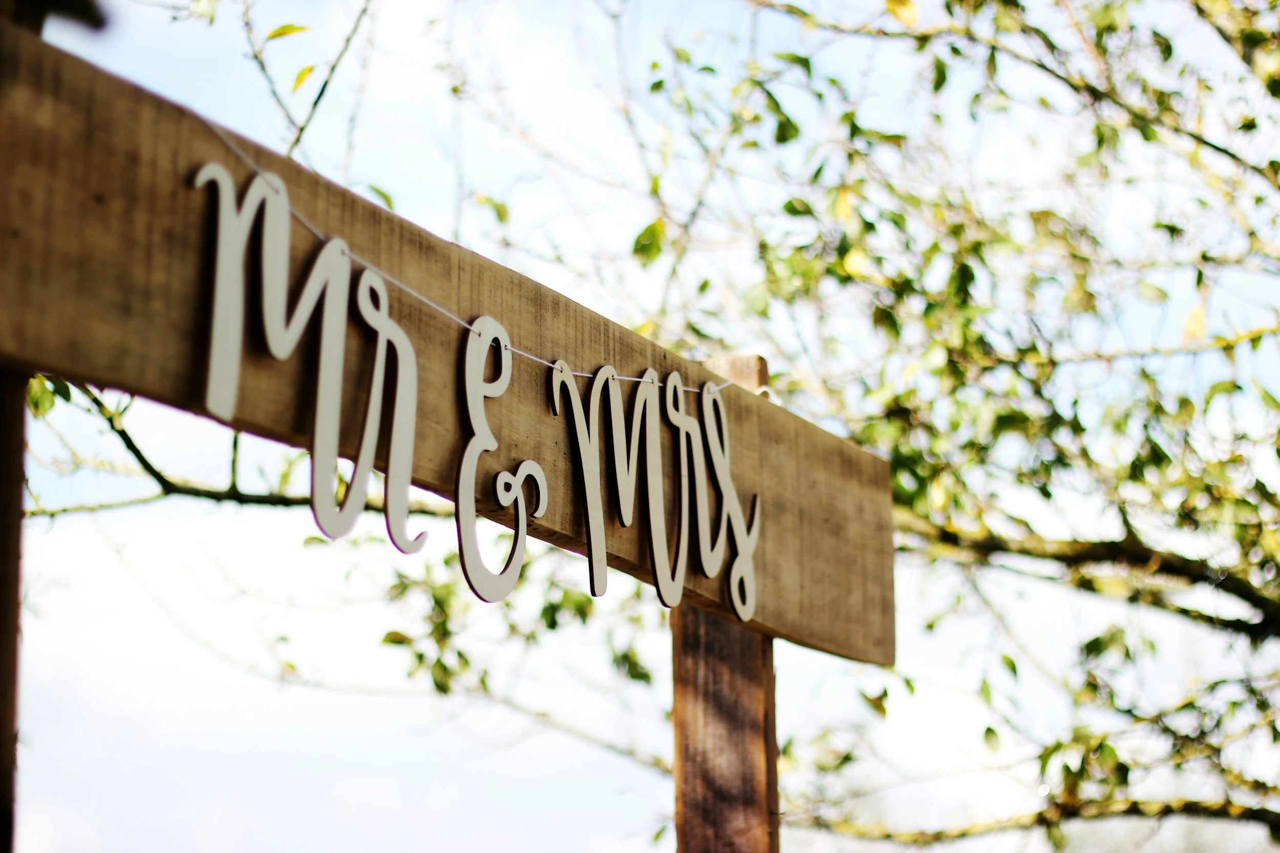 How to Make Your Wedding Ceremony Feel Personal     (Not Generic or Awkward)
