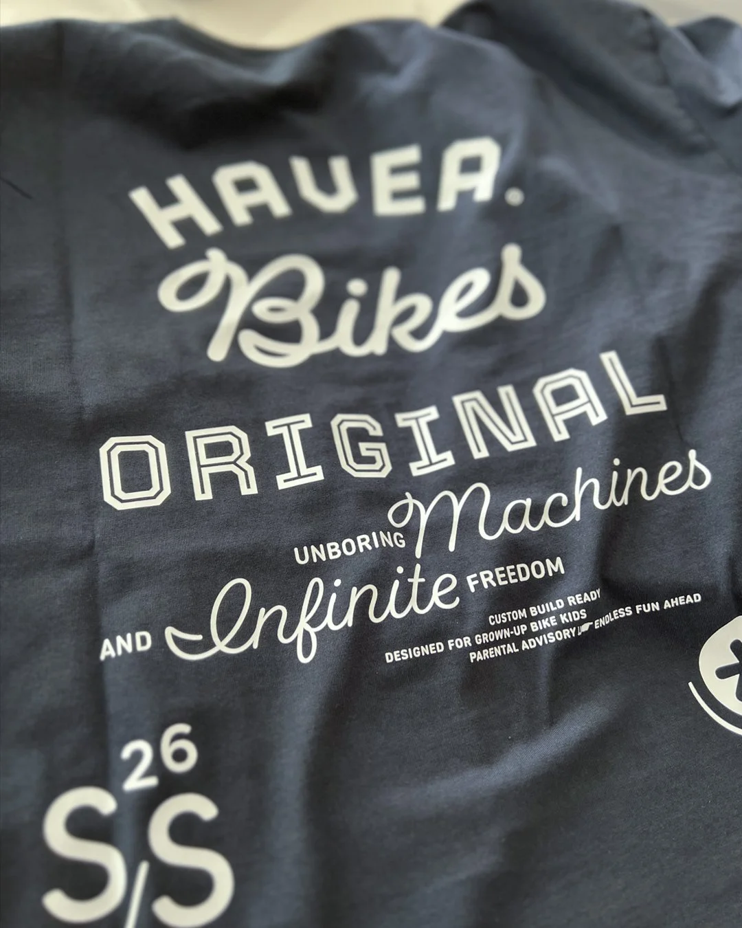 Camiseta HAVEA BIKES Unboring Machines (Limited drop AWIL)