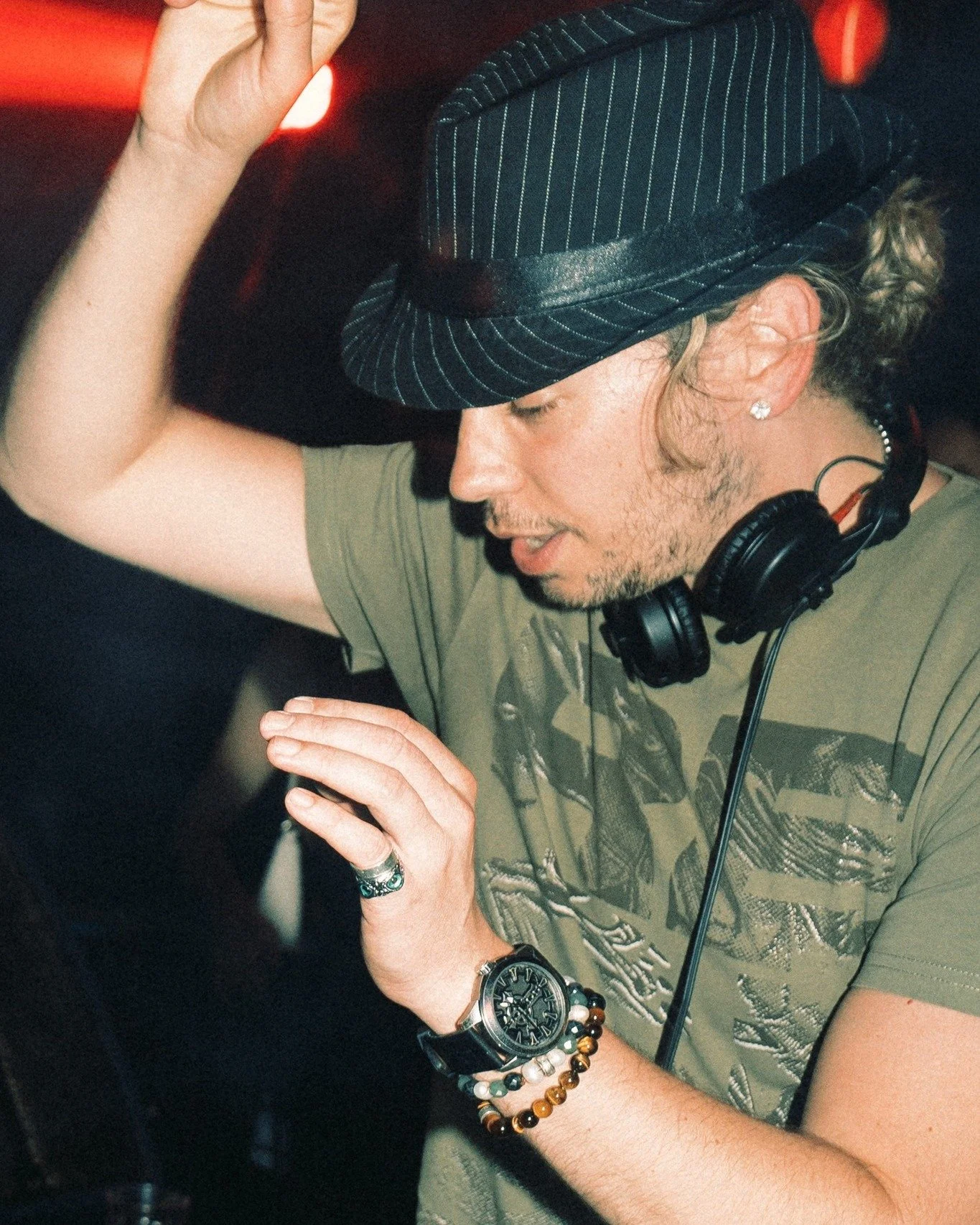 We're in for a hot &amp; heavy one tonight with @imogenrd 🔥

Get down early and take advantage of our $6 basic's &amp; discounted entry til 12am.

Pre-book your tickets to skip the queue and save some dollars &rarr; LINK IN BIO

📸 @35thirtyfivemill