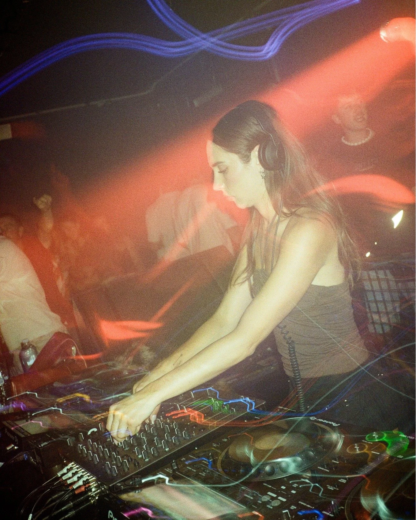 High energy hard house in the main room tonight with @seandrinan 💥

Get down before 12am and enjoy $6 basic's &amp; $10 entry.

Pre-book your tickets to skip the queue and save some dollars &rarr; LINK IN BIO

📸 @35thirtyfivemillion