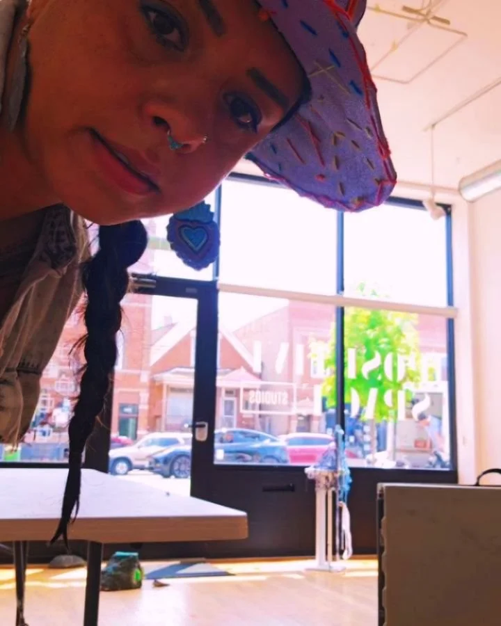 Today we paused the hustle of the accelerator to come back to center.
We opened in circle taking time to connect, to witness each other, and to show up boldly in community. Deep gratitude to @csalgad1 and @mayra_almaraz12 for leading us with so much 