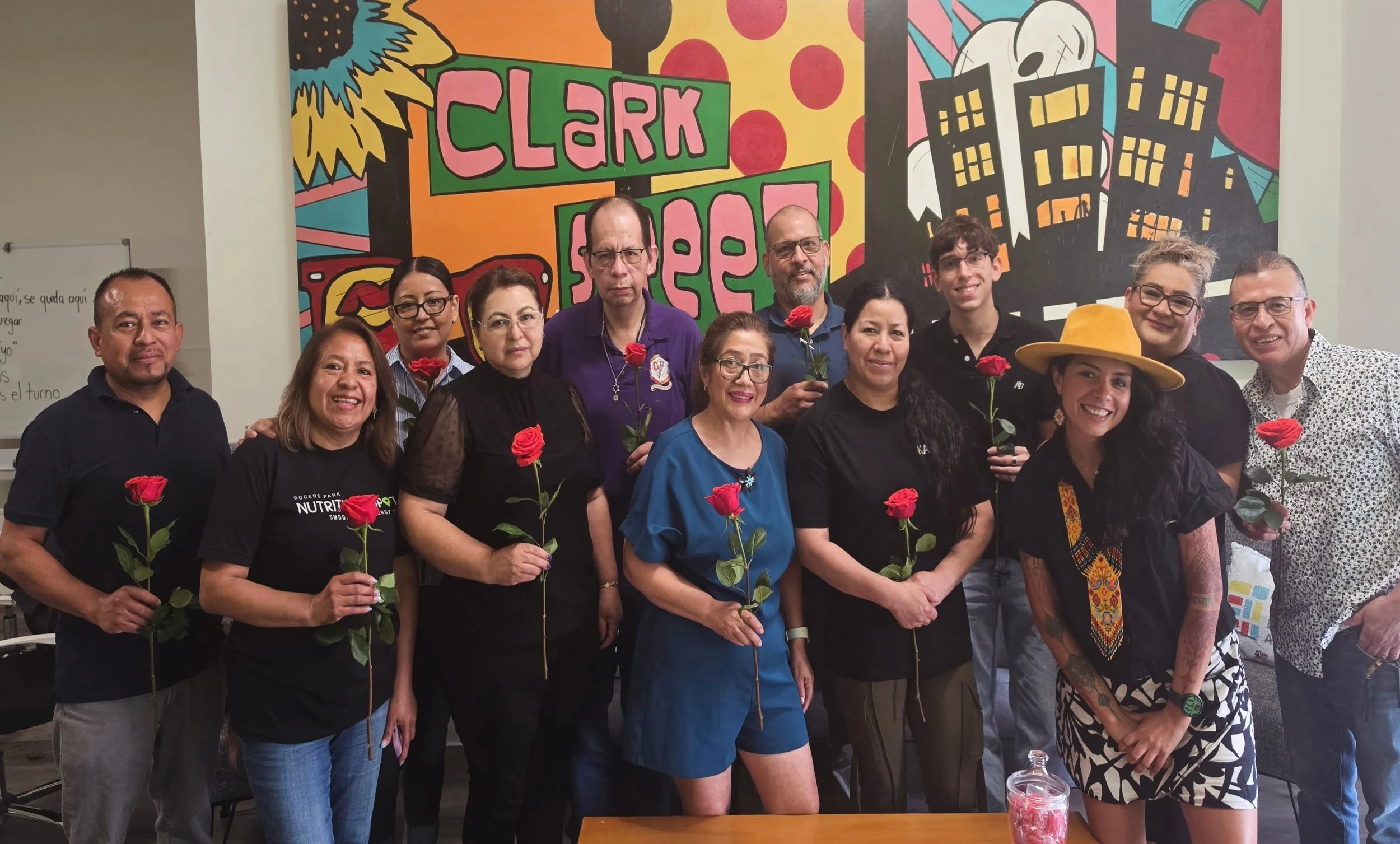 Hoy tuve el honor de ser invitada por Rogers Park Business Alliance (@rogersparkba ) a facilitar un C&iacute;rculo de Sanaci&oacute;n. 🌹

Kindred es muchas cosas a la vez. Una constelaci&oacute;n de trabajo, de presencia, de intenci&oacute;n. A vece