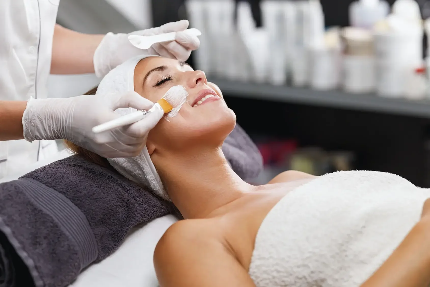 Facial Peels vs. Other Skin Treatments: What's the Difference?