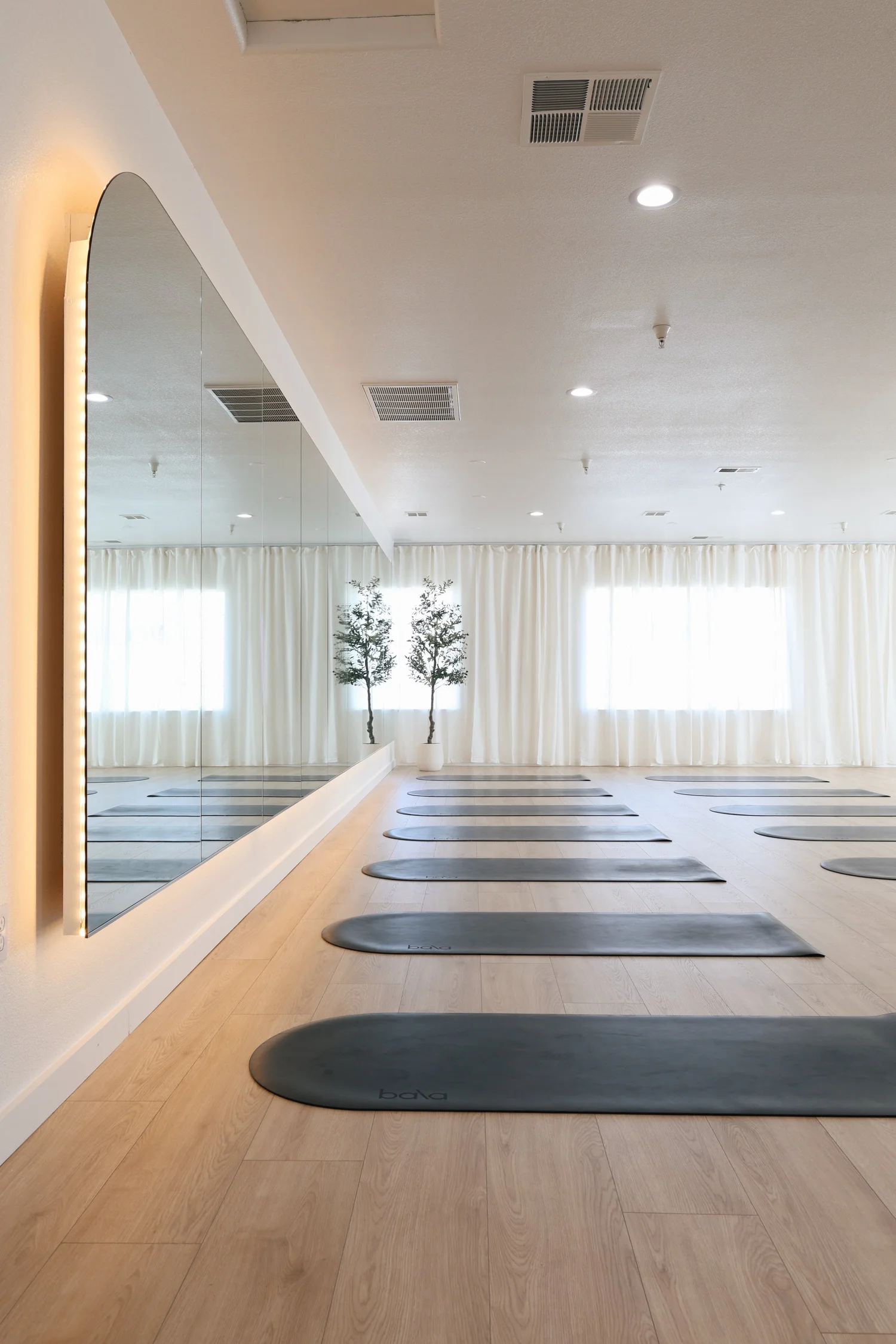 FLOW STUDIO