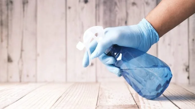 Keeping your phone clean without causing more damage