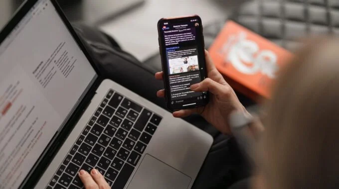 How To Preform A Hard Restart On an Unresponsive iPhone