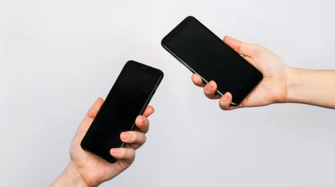 The Great Migration: A Step-by-Step Guide to Transferring Data to Your New Phone