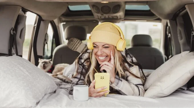 Sunny Beats: Crafting Your Ultimate Kiwi Summer Playlist