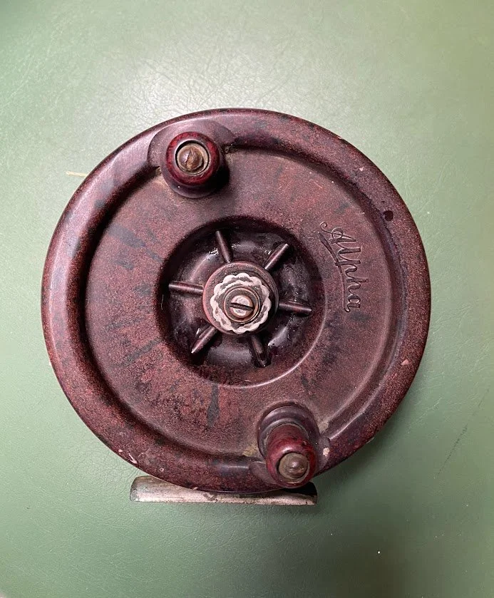 Vintage - Bakelite Fishing Reel