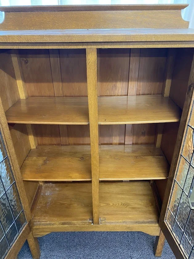 leadlight cabinet.1.jpg