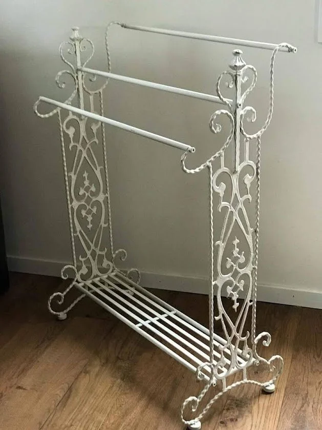 New - Victorian Style Iron Towel Stand