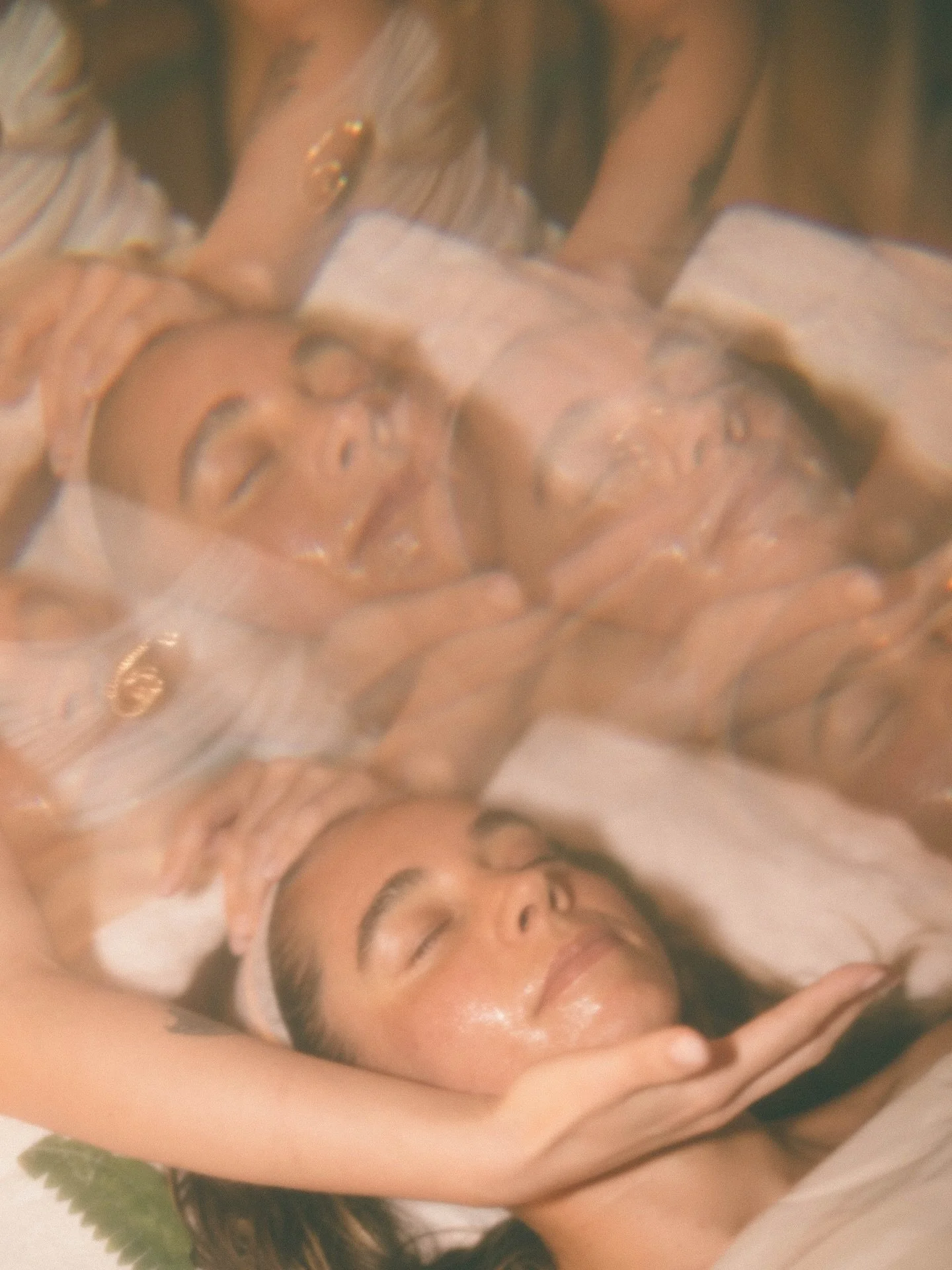 Looking to start a skin journey with result driven treatments and home care? You&rsquo;re absolutely in the right place 🤍 i am always available in direct message to guide you