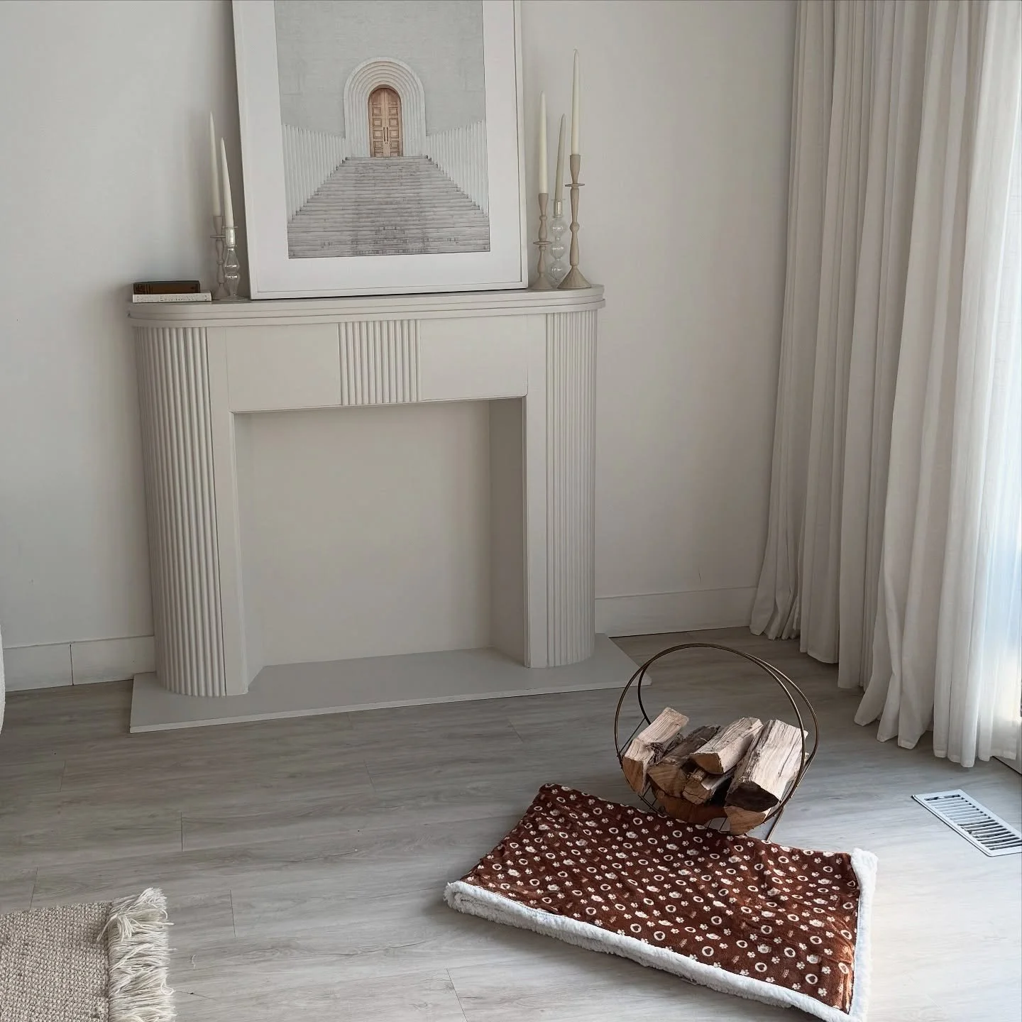 The coziest corner just got an upgrade.
Meet the luxury pet blanket that blends right into your home &mdash; because your pet&rsquo;s comfort should complement your style.
Coming soon&hellip;

#nagipets #PetLuxury #HomeAesthetics #PetBlanket #Interio
