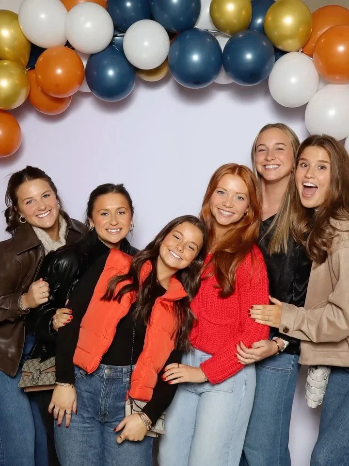 Congratulations Jenna 🎉👏👩&zwj;🎓

#grad #photobooth #graduation #gradparty #gradphotobooth