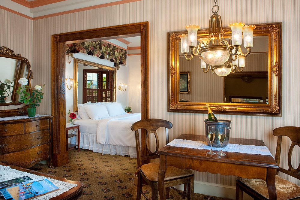 Room-4.jpg
