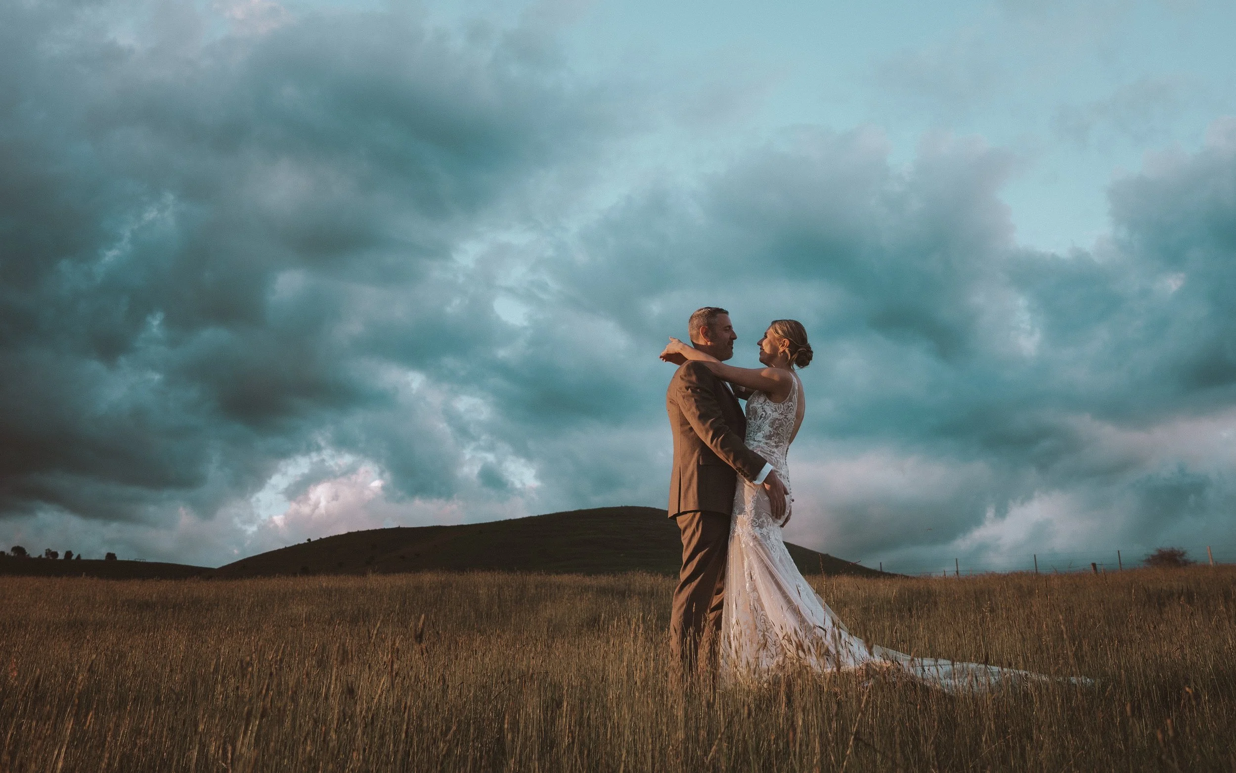 JDAphotography-engagement-wedding-melbourne-romantic-country-couple (877 of 1049).jpg