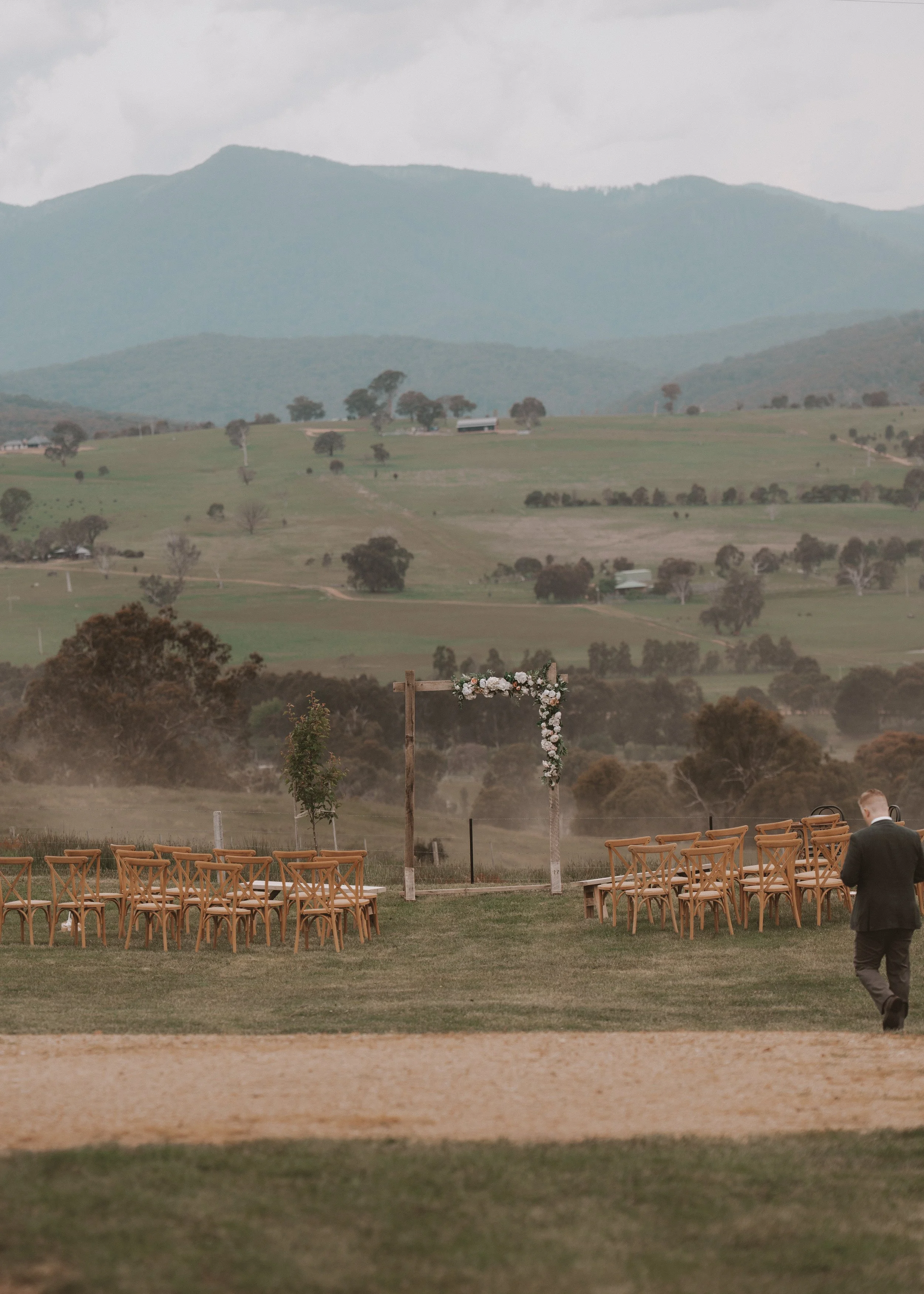 JDAphotography-engagement-wedding-melbourne-romantic-country-couple (69 of 1049).jpg