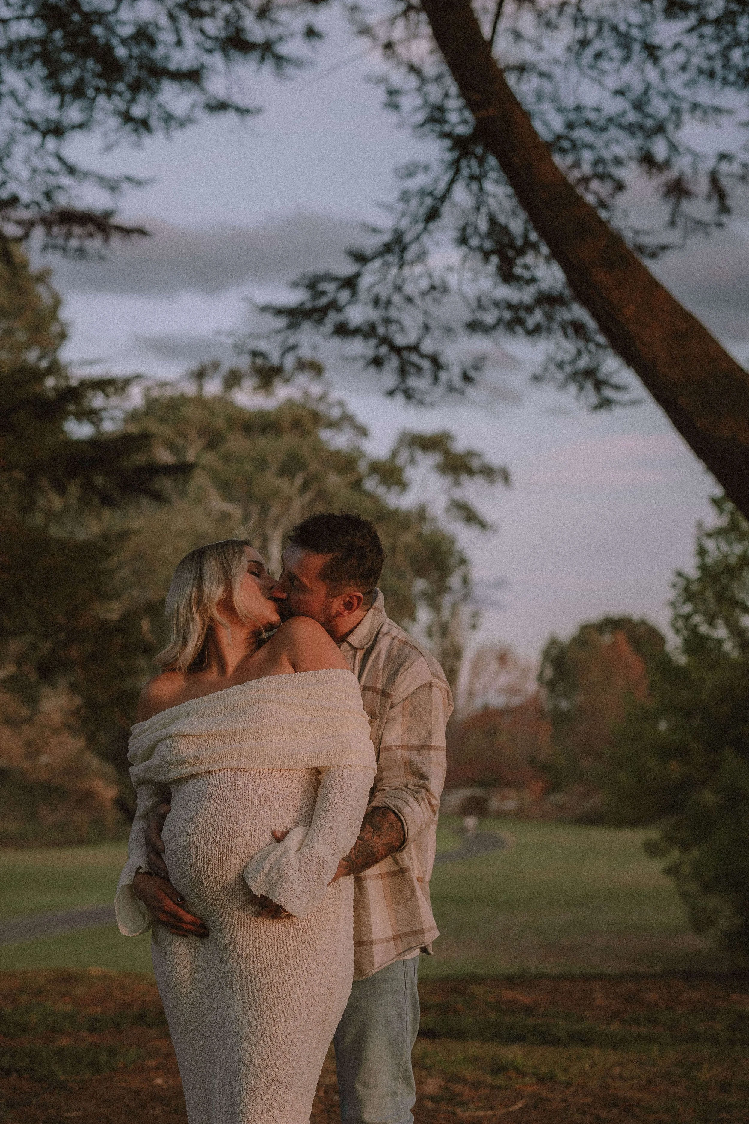 Maternity-engagement-photo-session-photoshoot-melbourne-photographer (7 of 14).jpg
