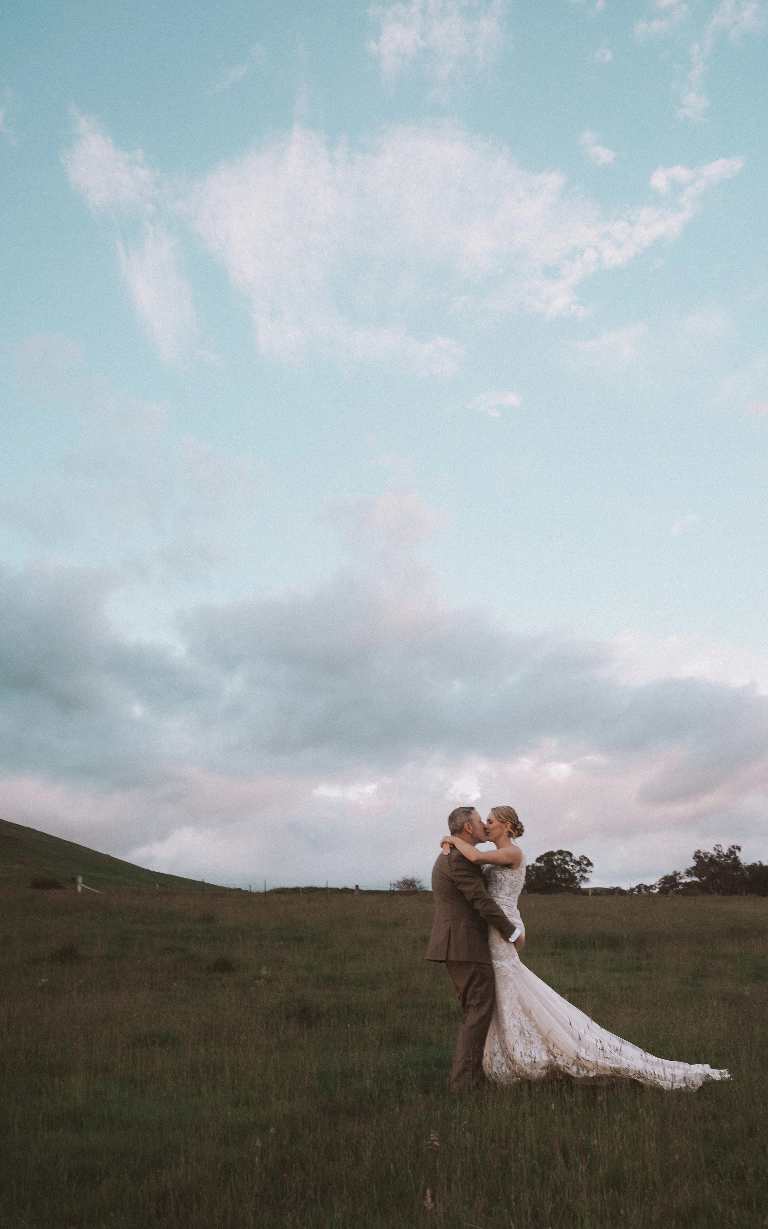 JDAphotography-engagement-wedding-melbourne-romantic-country-couple (858 of 1049).jpg
