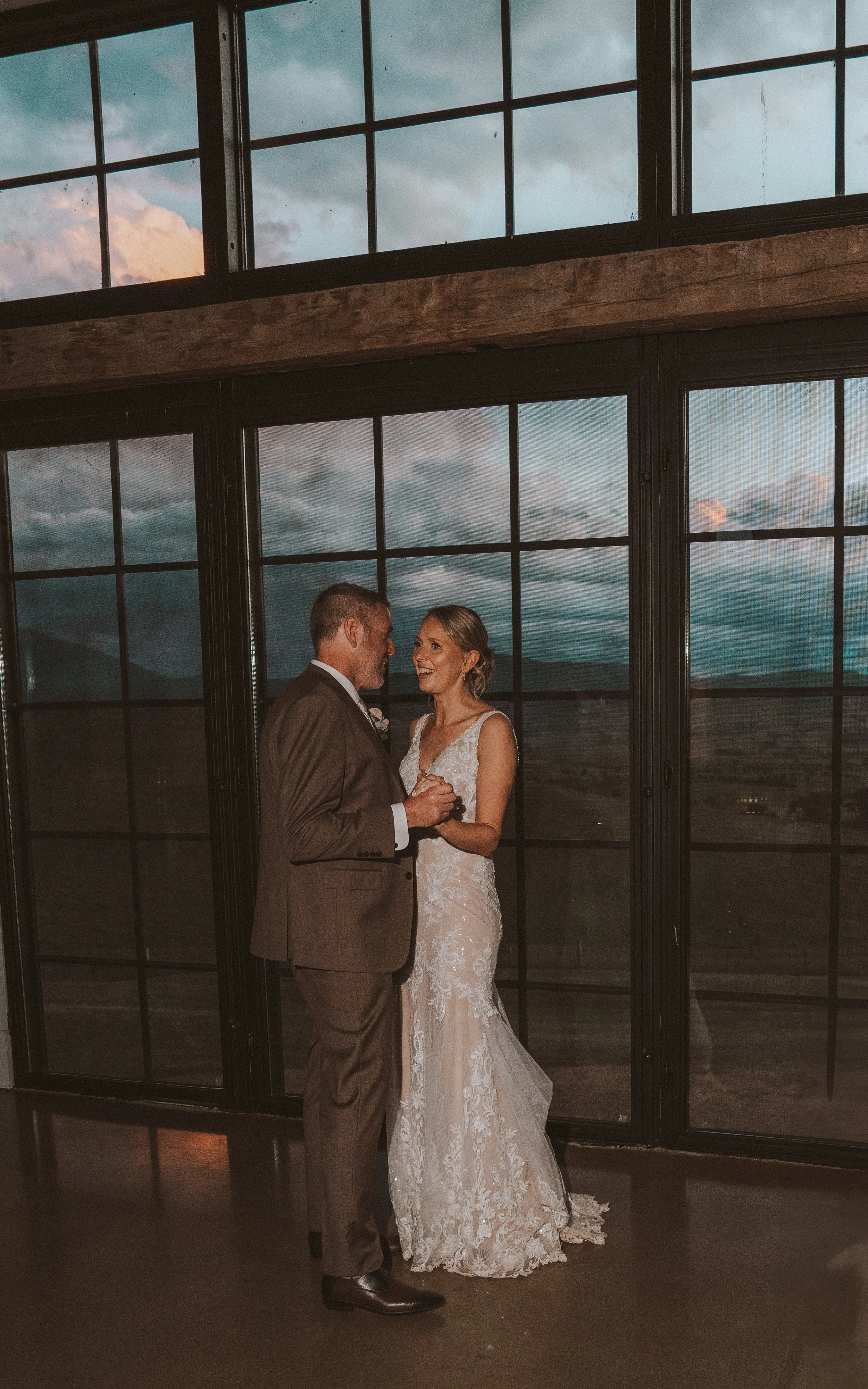 JDAphotography-engagement-wedding-melbourne-romantic-country-couple (955 of 1049).jpg