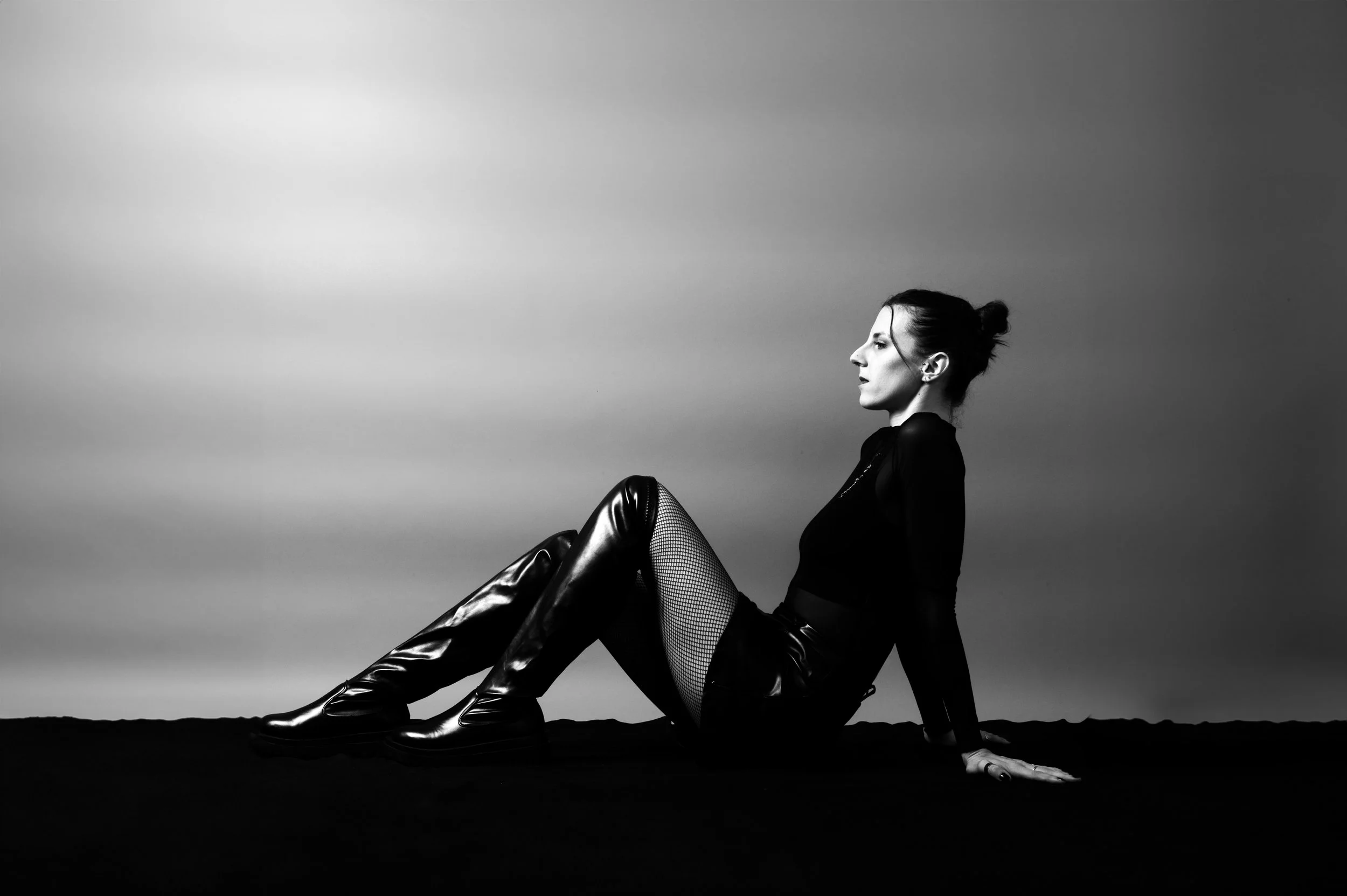 EMMA FOND black n White.jpg