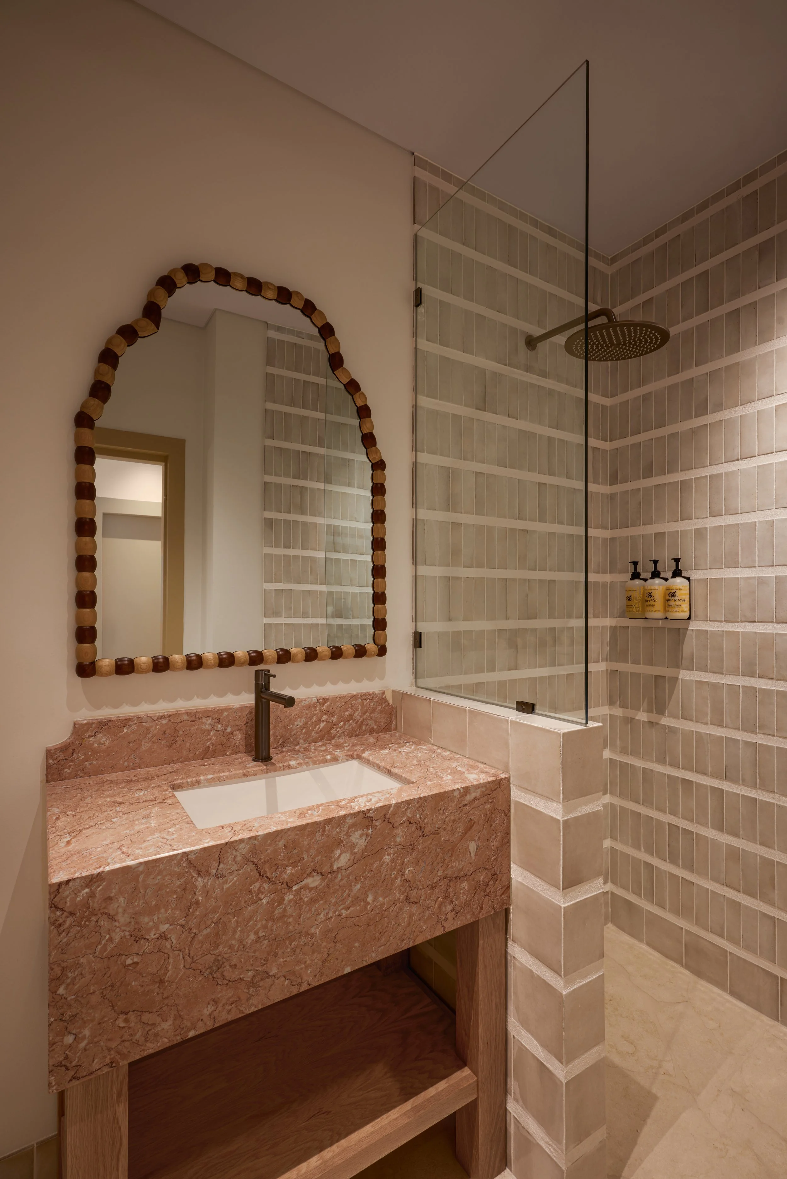 Jenna French_Taylor Thornton_HYDE Amenities 1.jpg