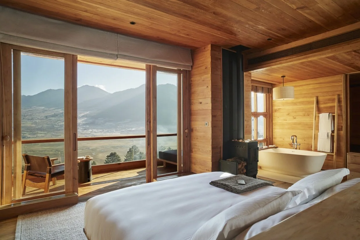 Gangtey_Suite_bedroom_[9065-LARGE].jpg