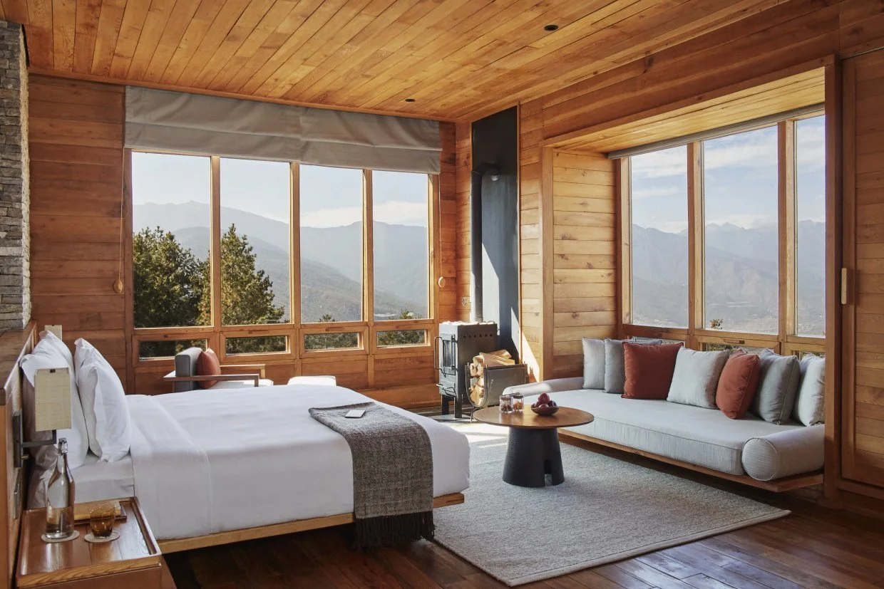 Paro_Suite_Bedroom_[9206-LARGE].jpg